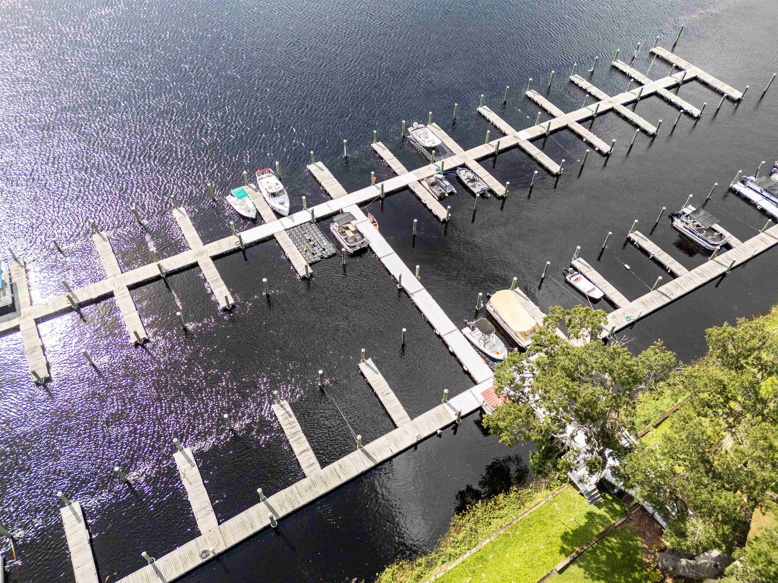 Image 33 of 34 For 99 Broad River Pl  3205