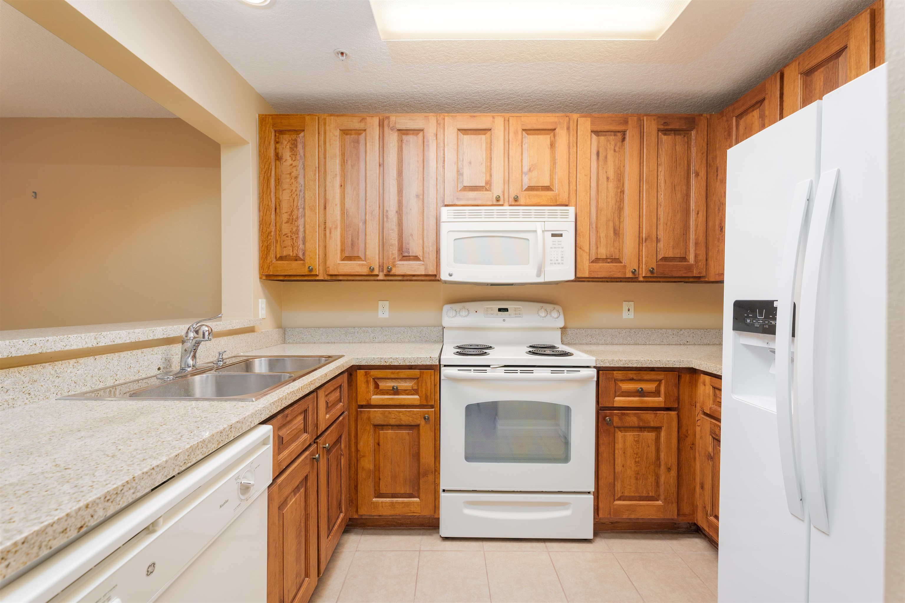 Image 8 of 34 For 99 Broad River Pl  3205