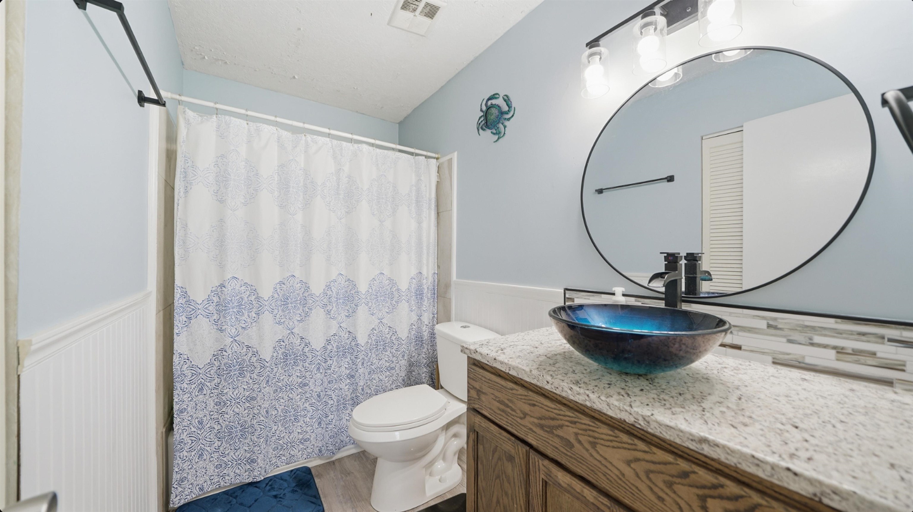 Image 16 of 34 For 436 Acme St  