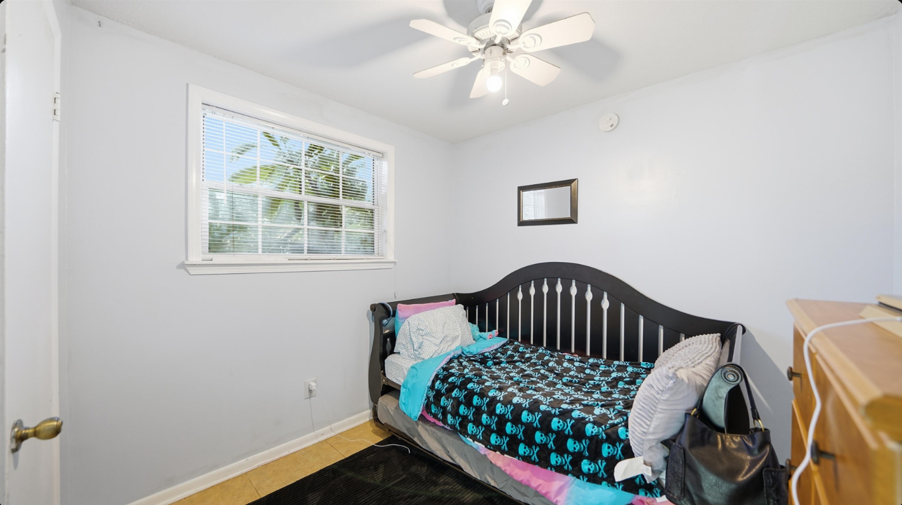 Image 23 of 34 For 436 Acme St  