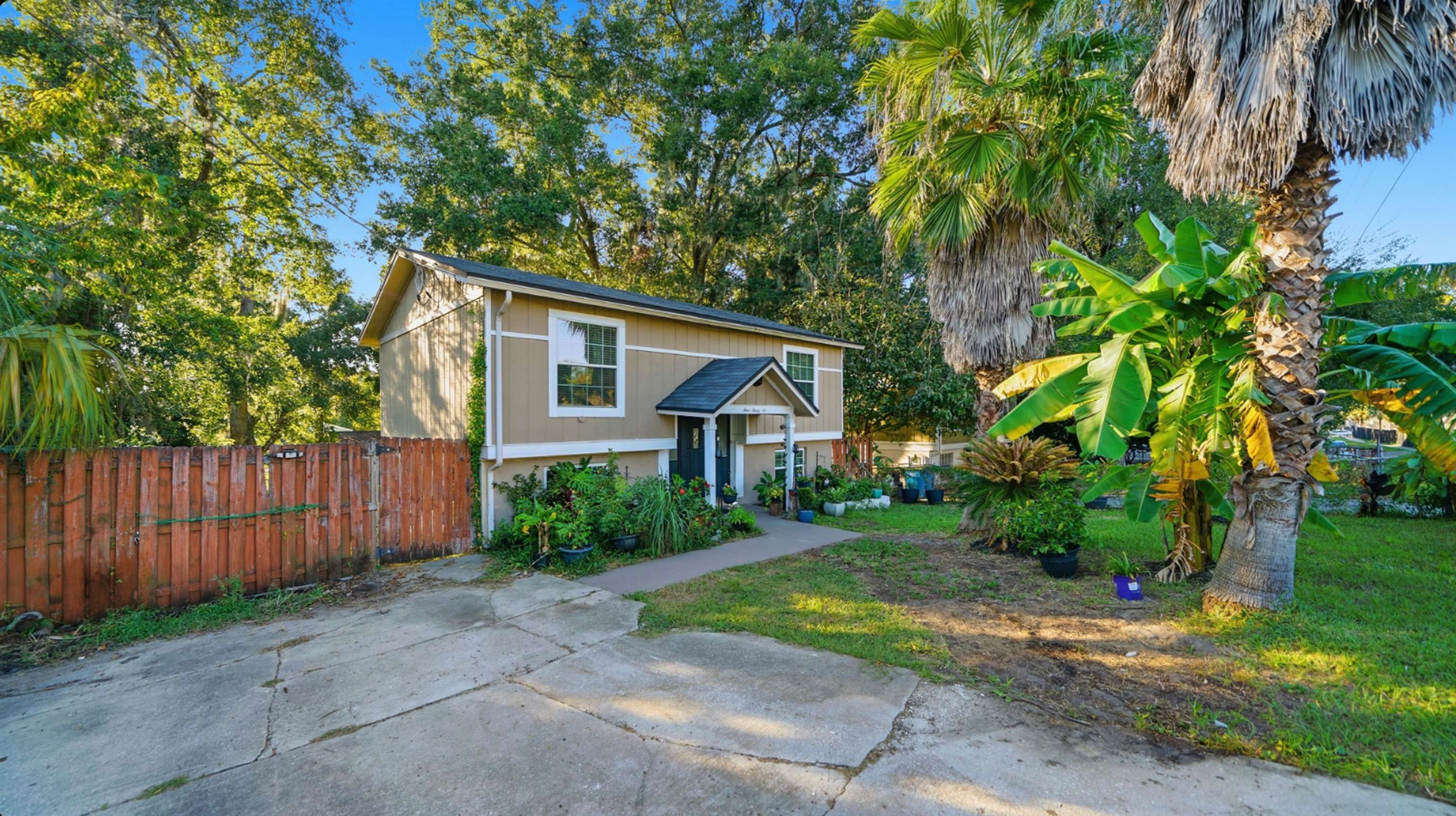 Image 27 of 34 For 436 Acme St  