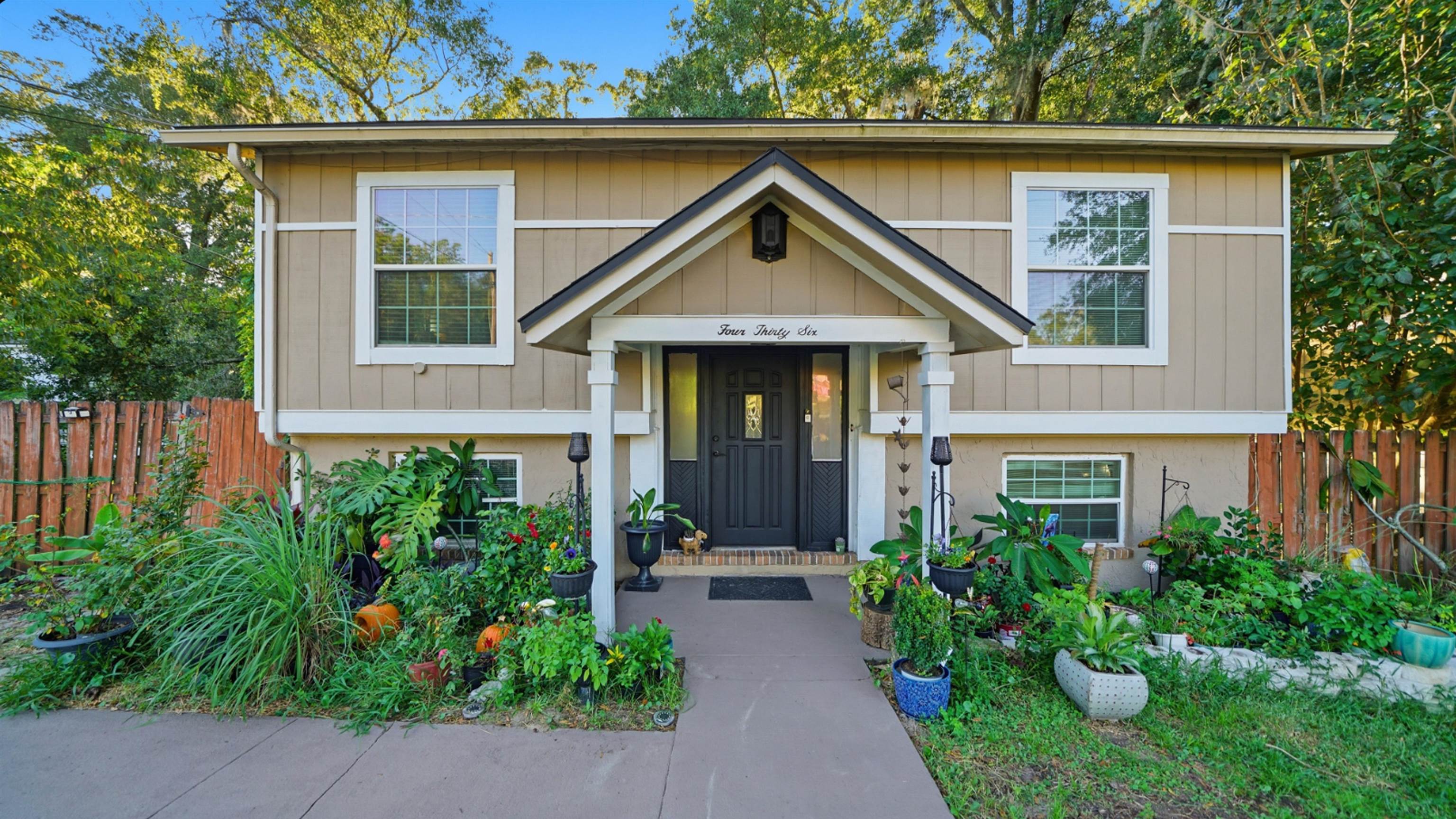 Image 29 of 34 For 436 Acme St  