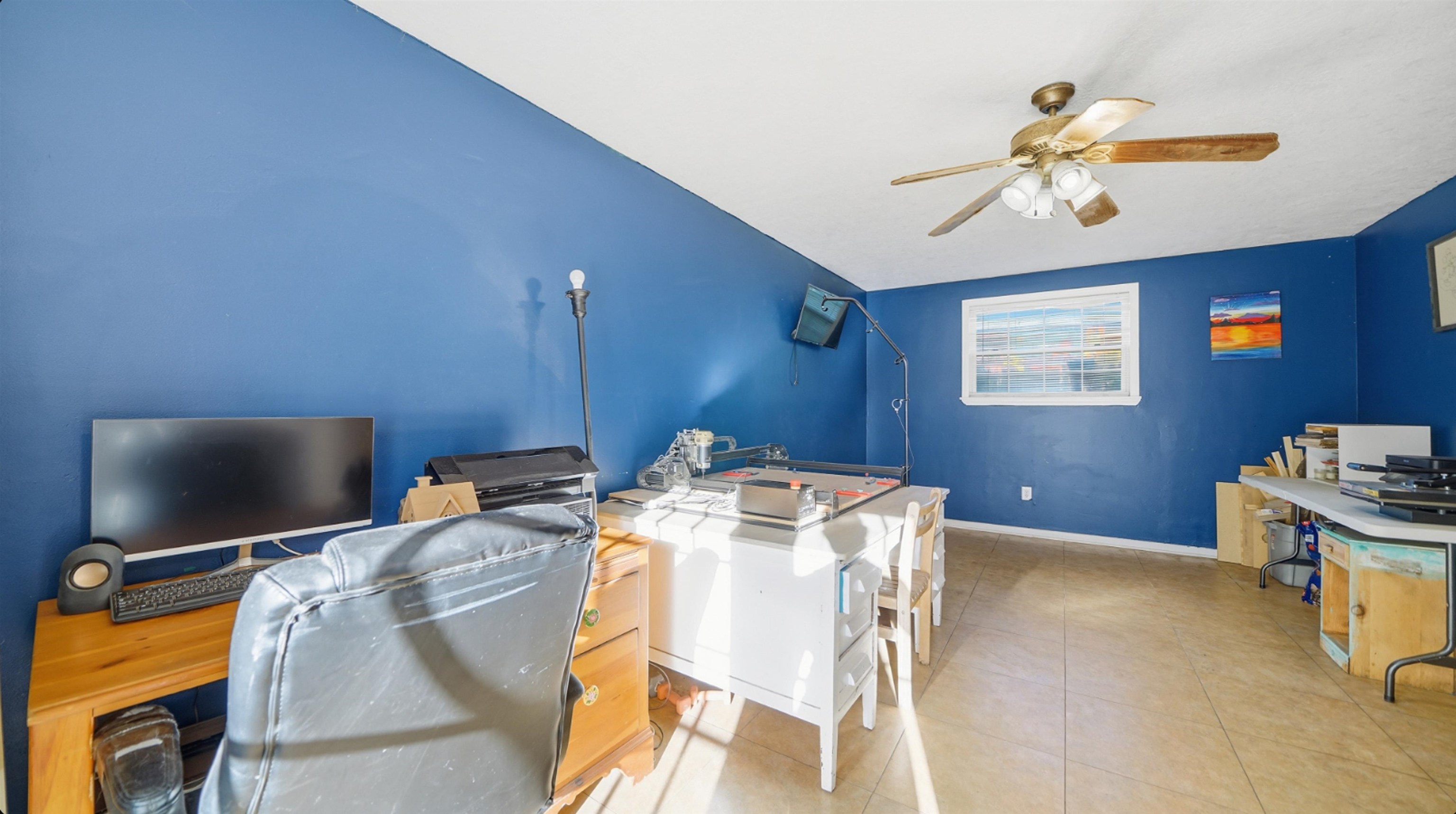 Image 31 of 34 For 436 Acme St  