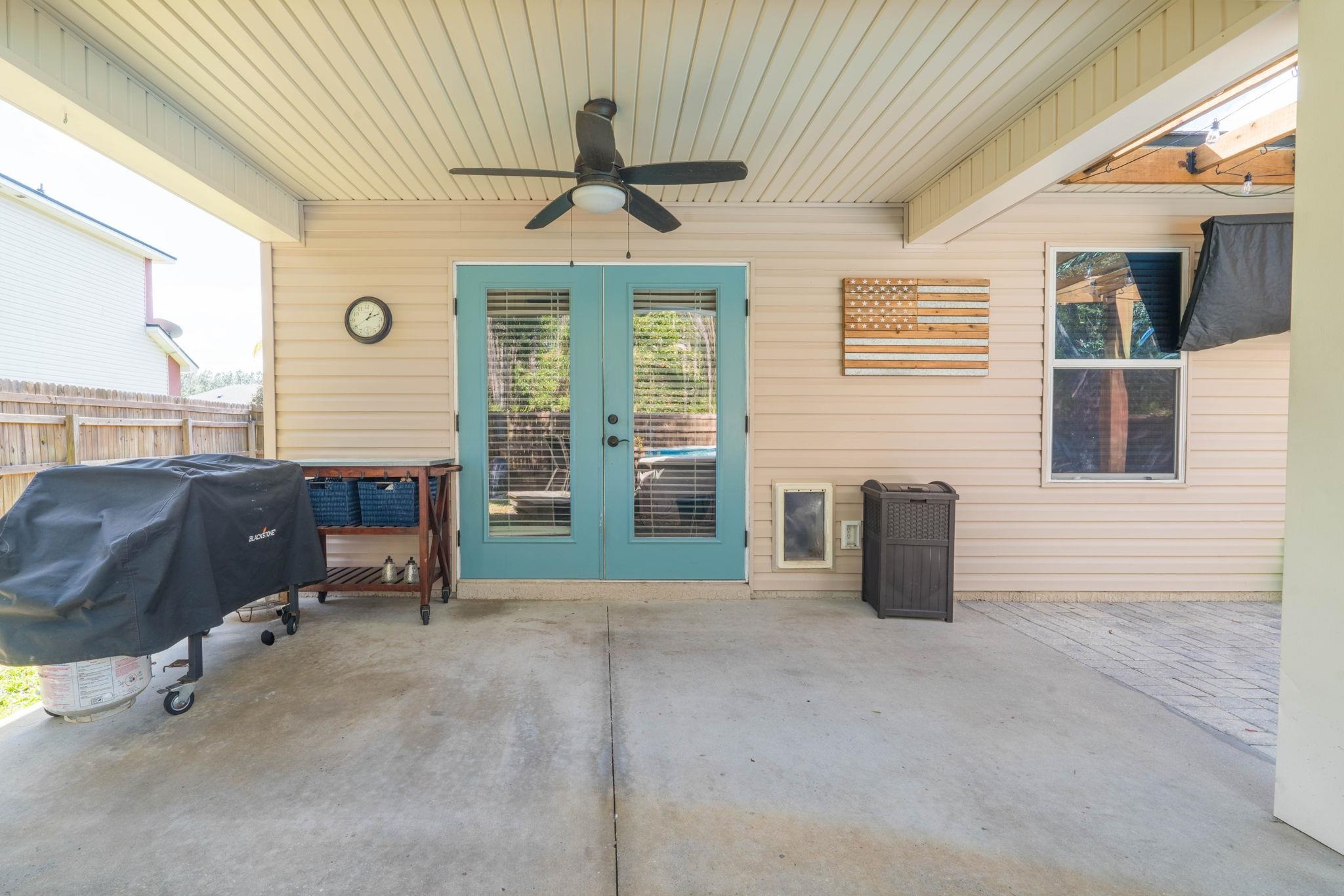 Image 34 of 44 For 467 New England Dr W