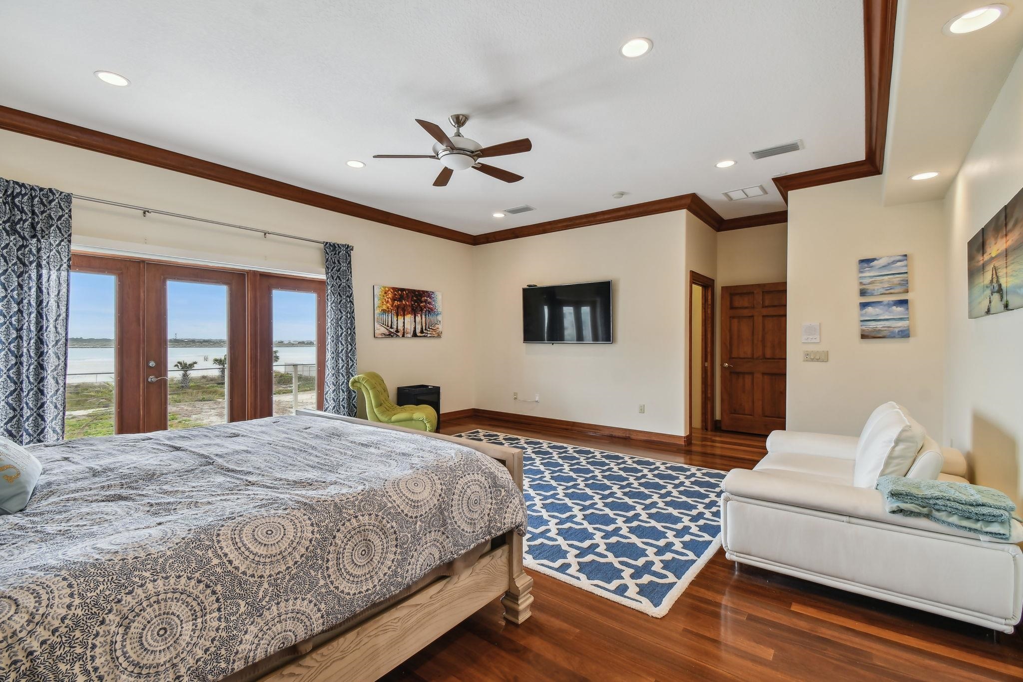 Image 13 of 60 For 424 Porpoise Point Dr