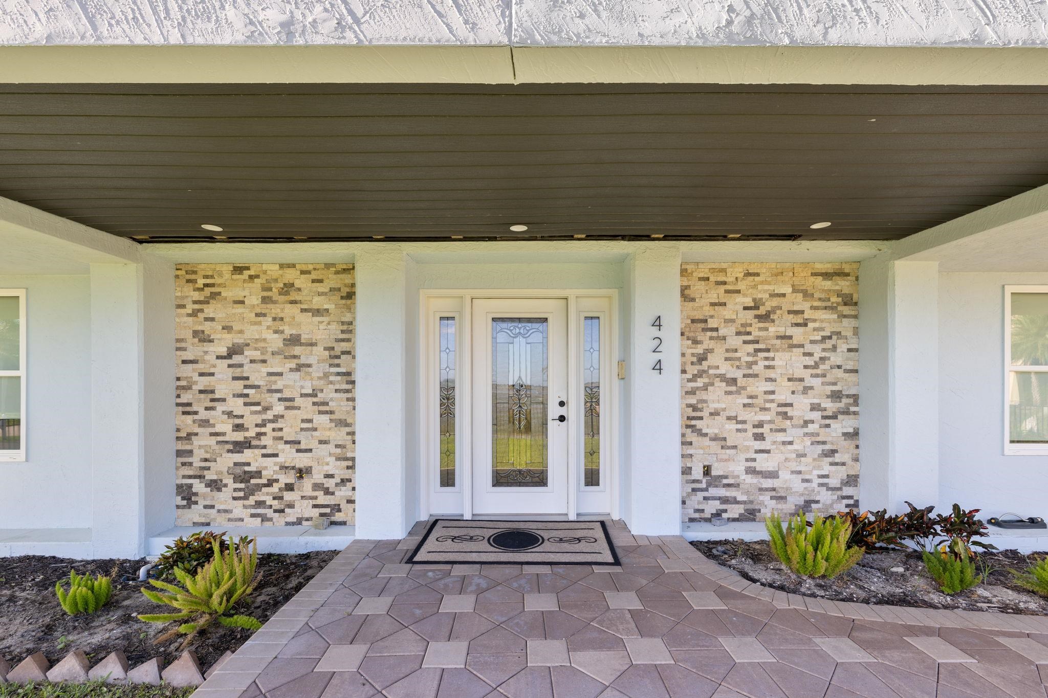 Image 2 of 60 For 424 Porpoise Point Dr