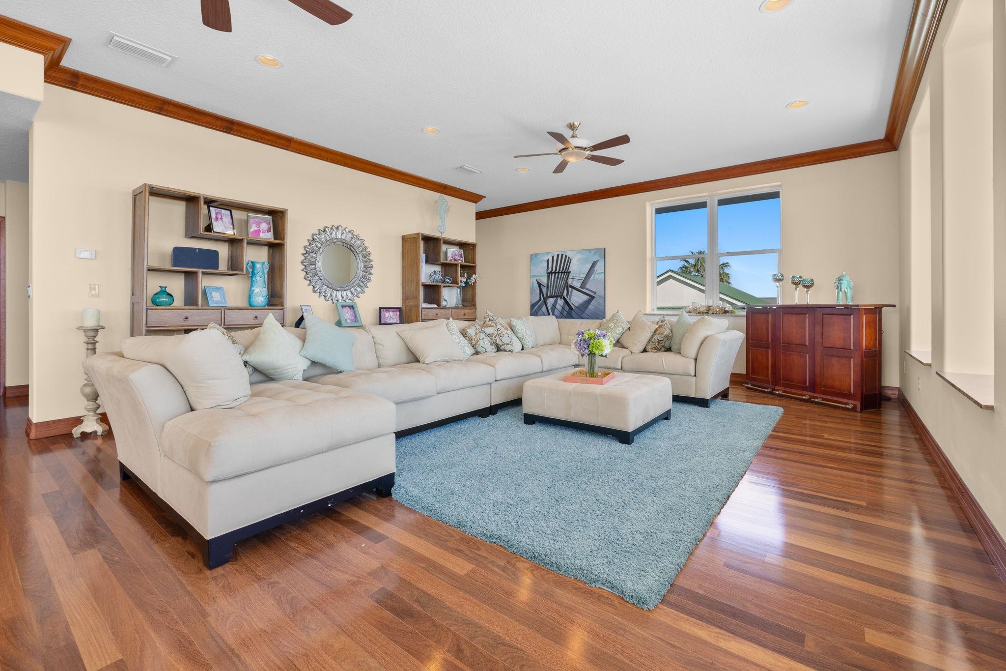 Image 33 of 60 For 424 Porpoise Point Dr