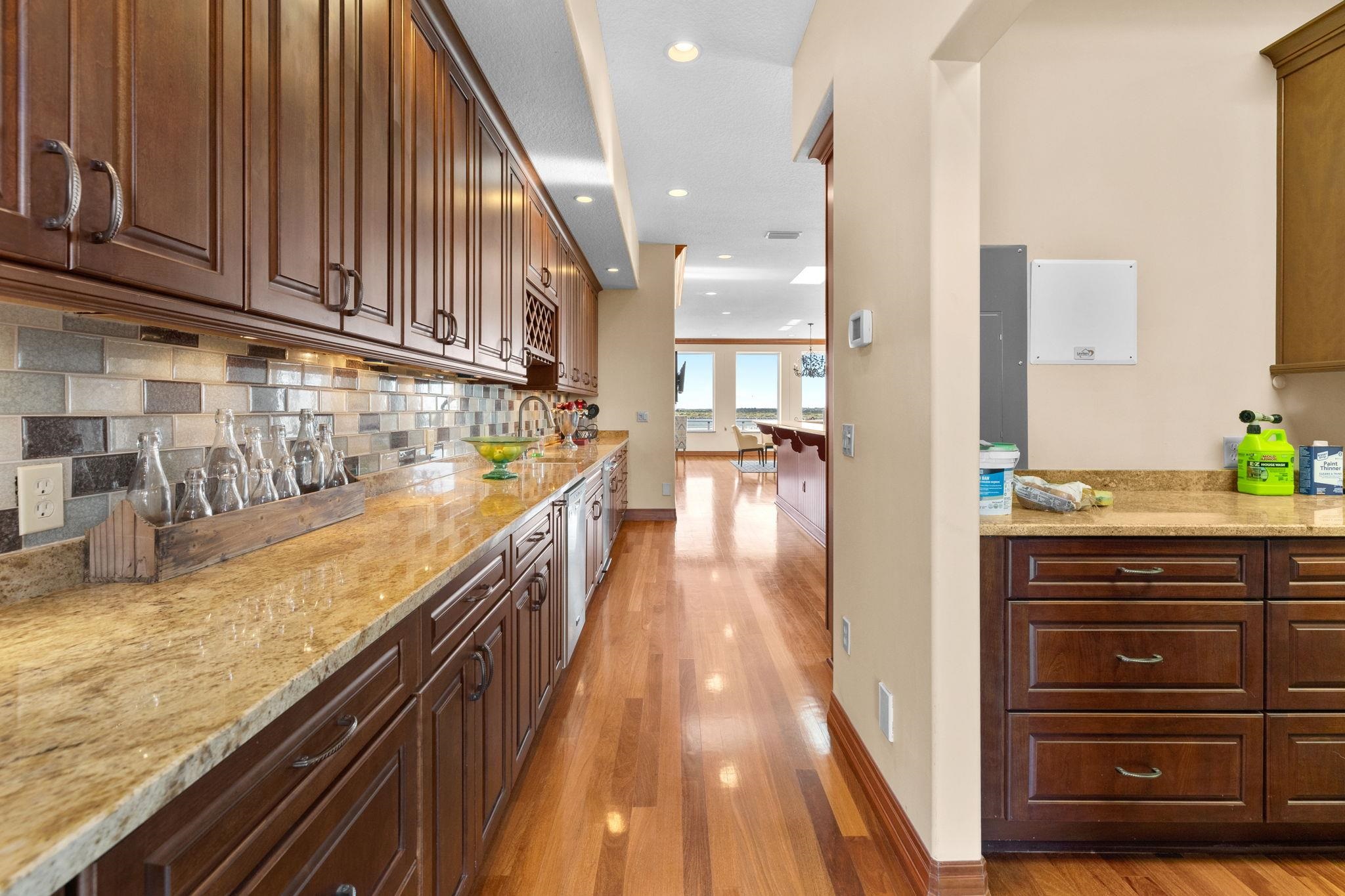 Image 46 of 60 For 424 Porpoise Point Dr