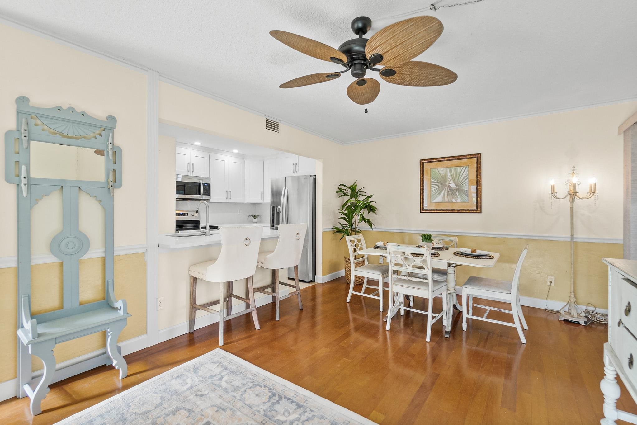 Image 15 of 43 For 31 Tarragona Ct