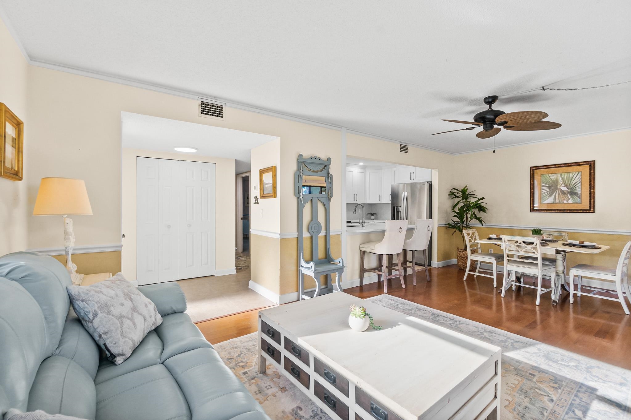 Image 16 of 43 For 31 Tarragona Ct