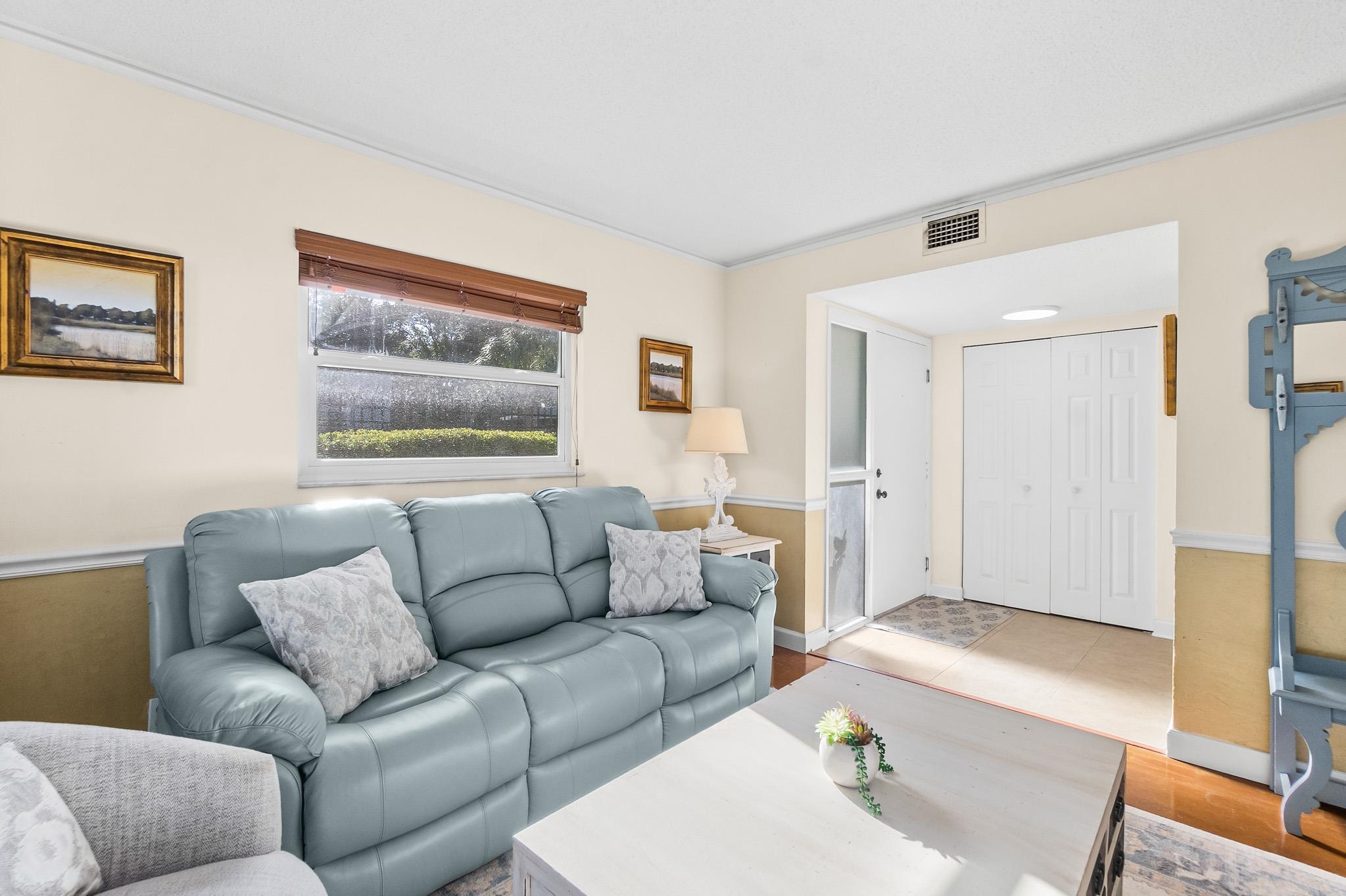 Image 18 of 43 For 31 Tarragona Ct