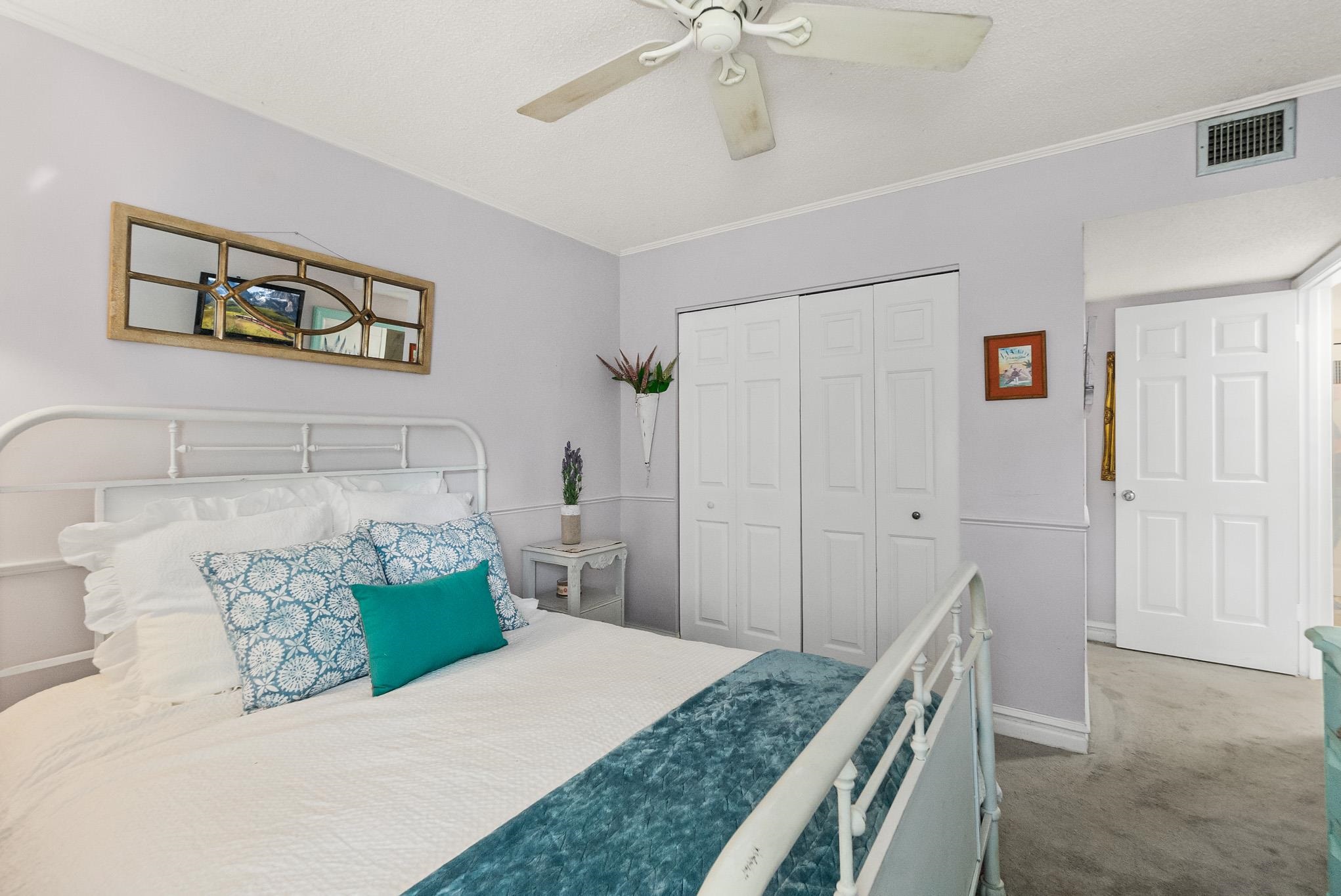 Image 22 of 43 For 31 Tarragona Ct