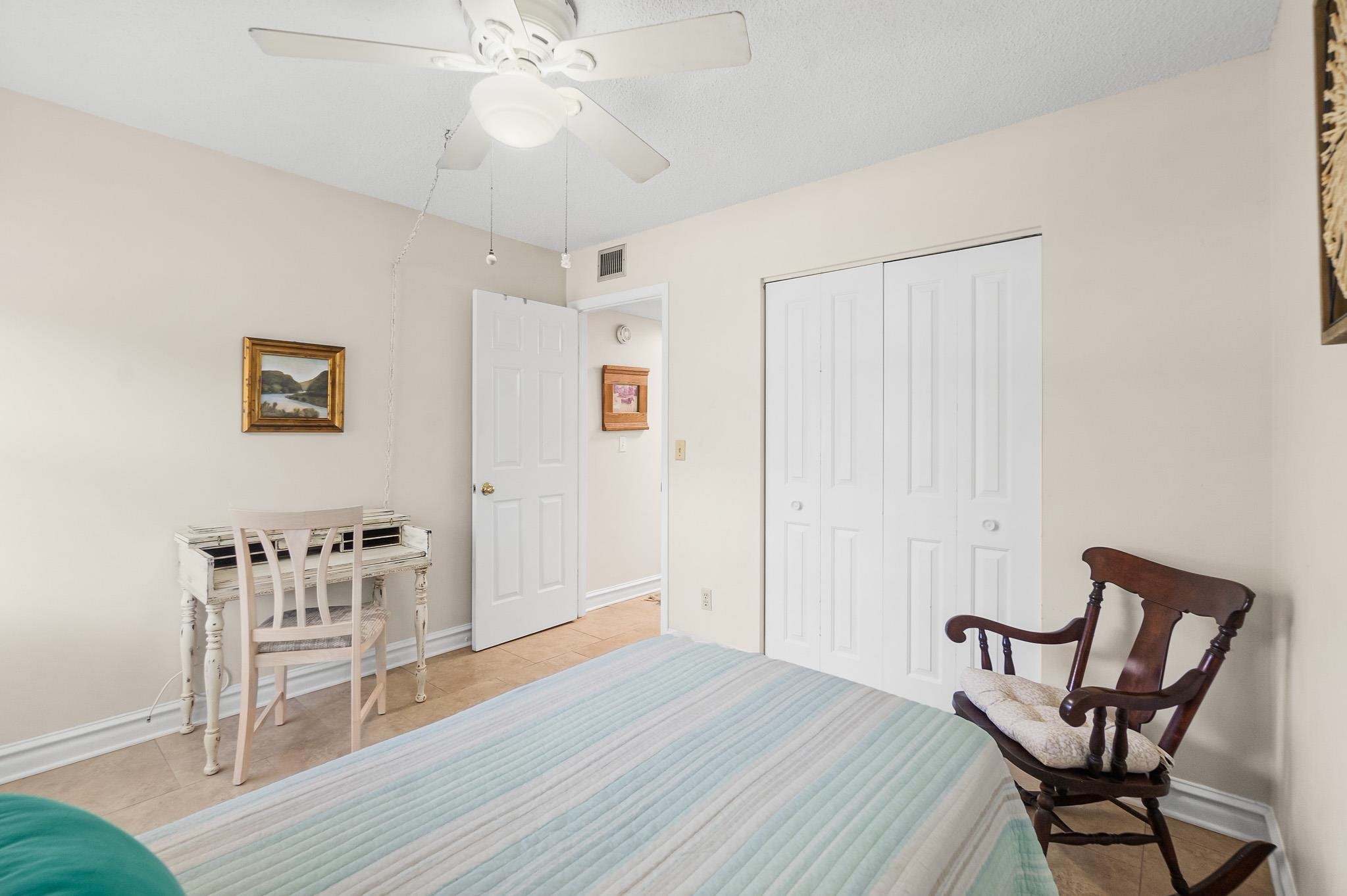 Image 27 of 43 For 31 Tarragona Ct