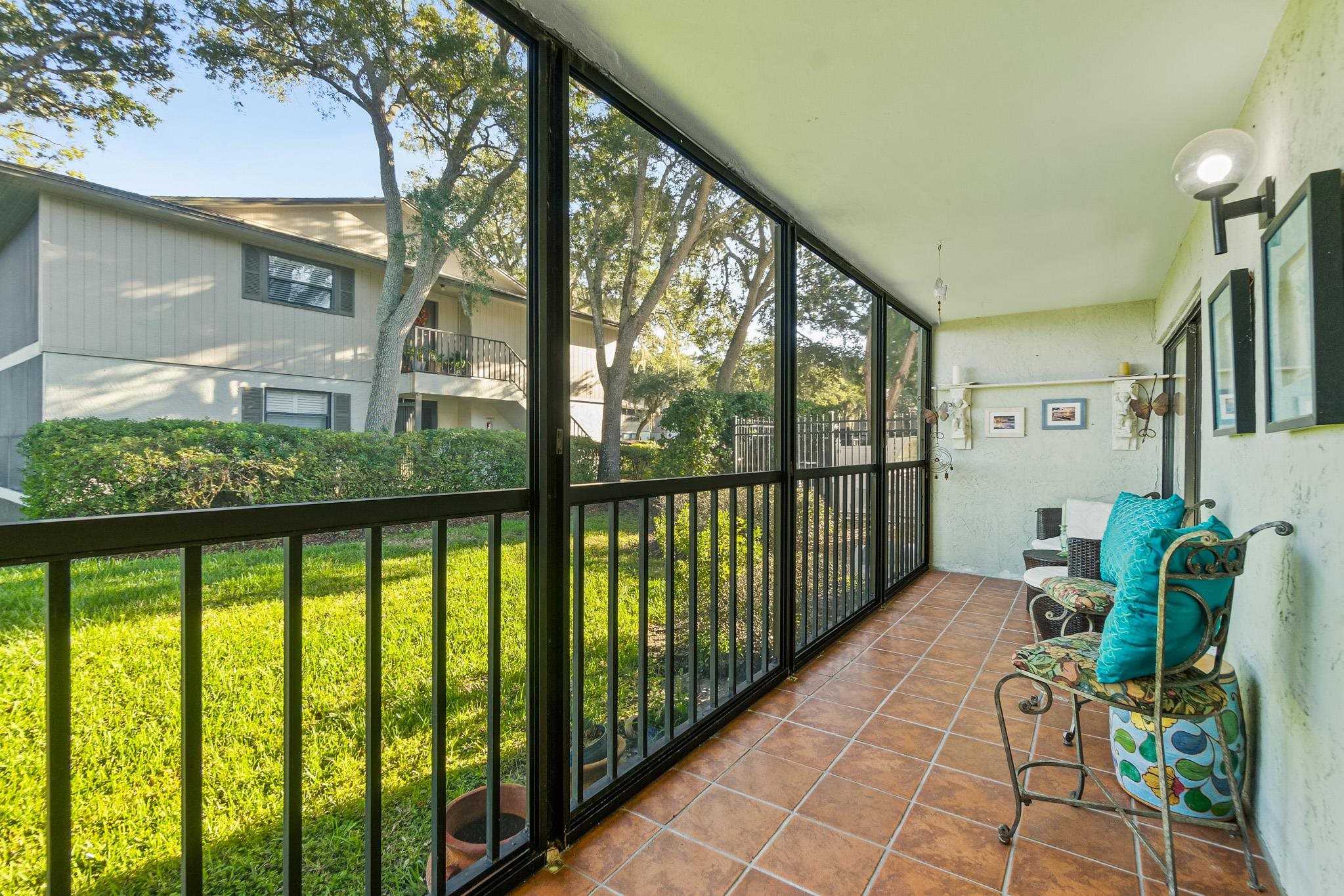 Image 31 of 43 For 31 Tarragona Ct