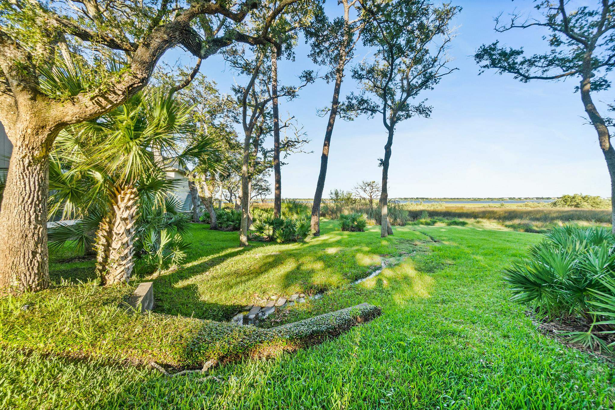 Image 4 of 43 For 31 Tarragona Ct