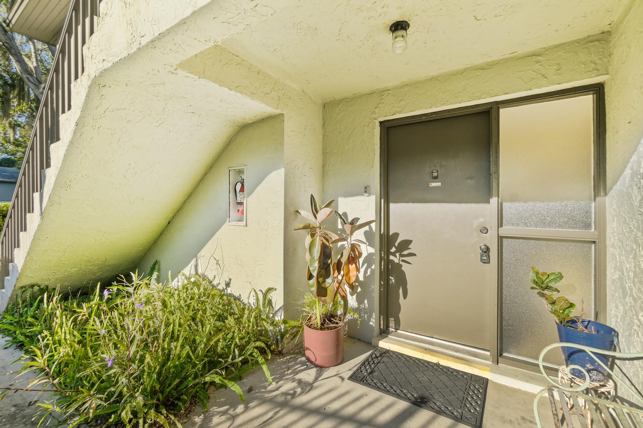 Image 5 of 43 For 31 Tarragona Ct