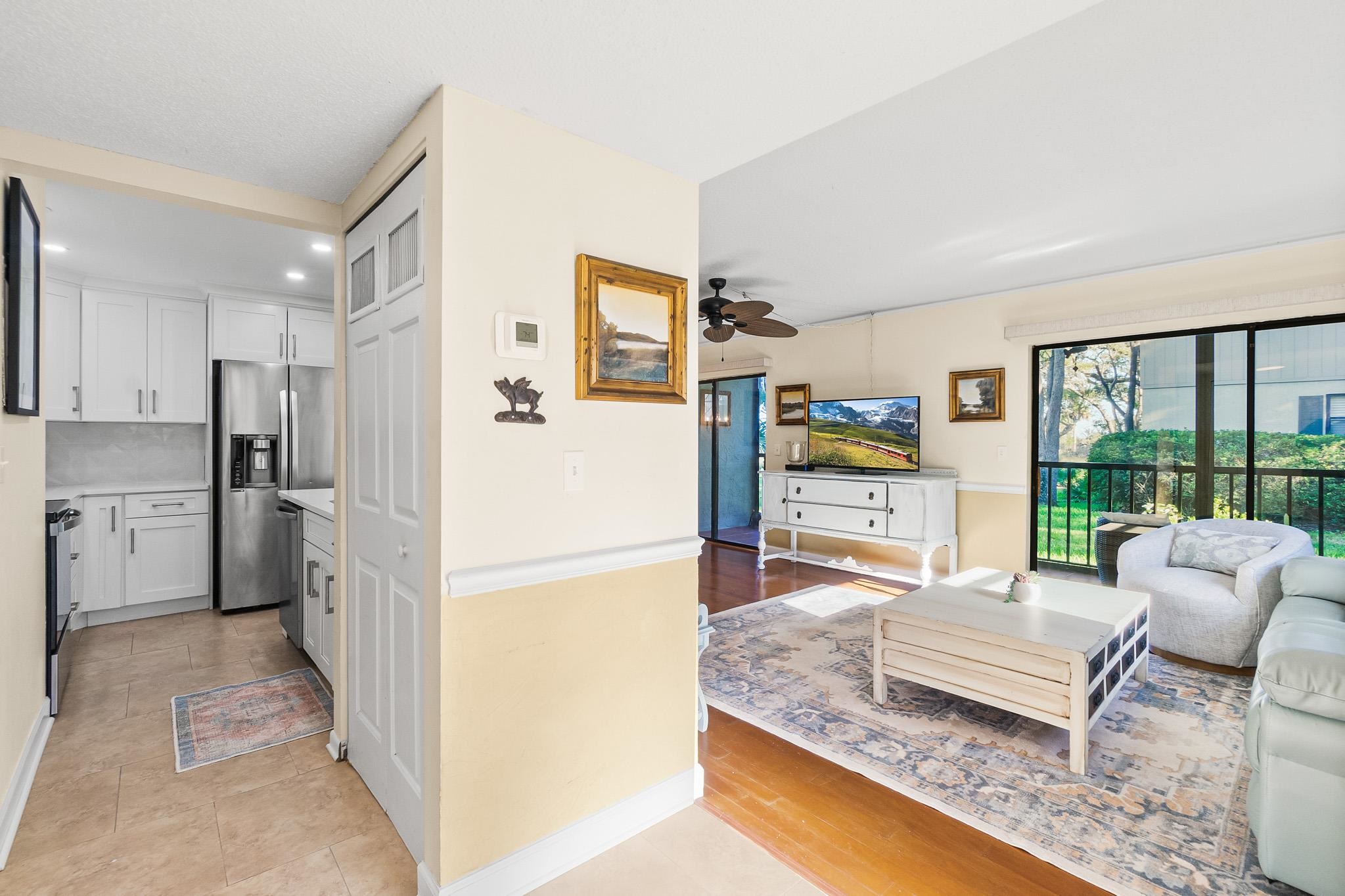 Image 7 of 43 For 31 Tarragona Ct