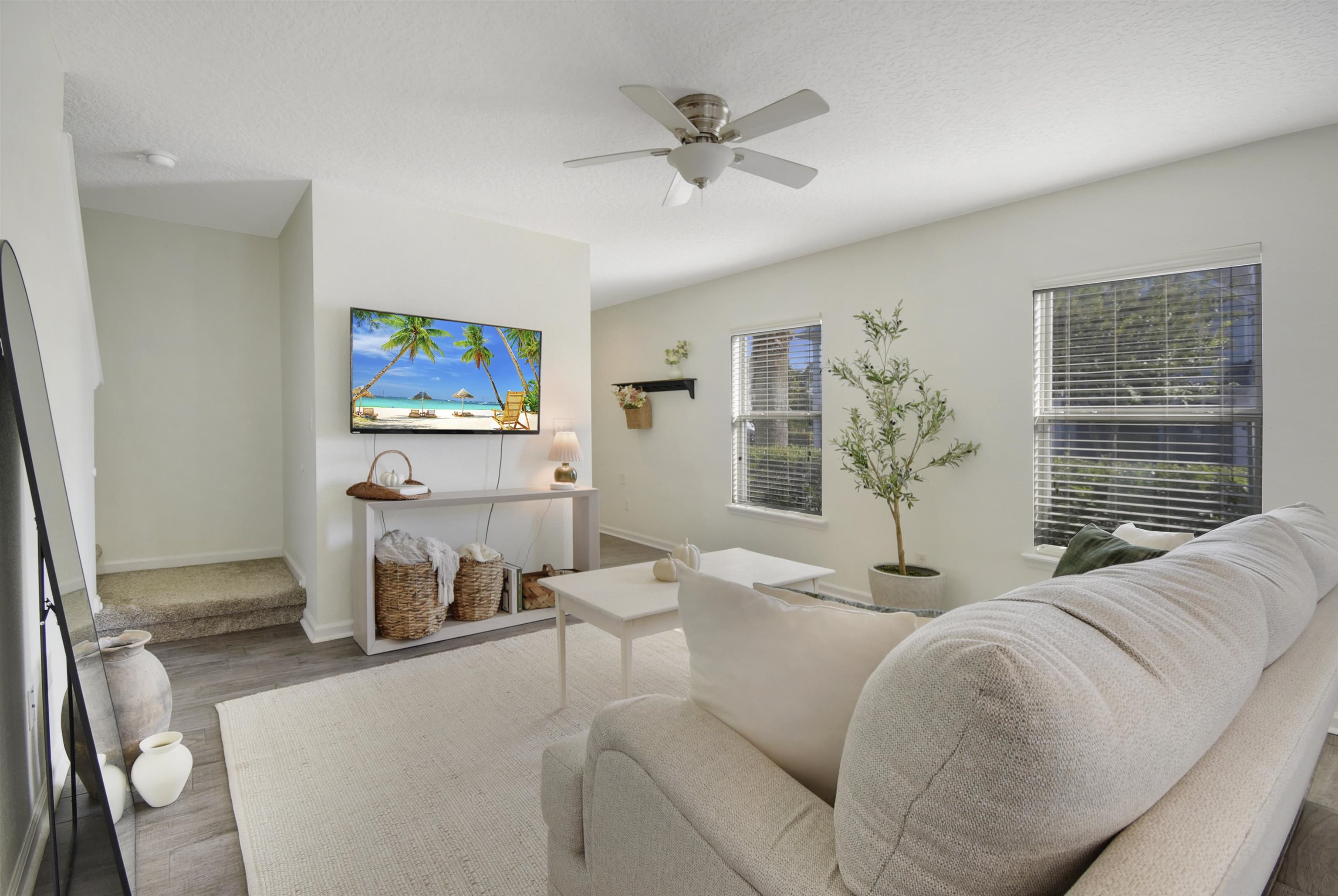 Image 11 of 36 For 323 Islander Circle