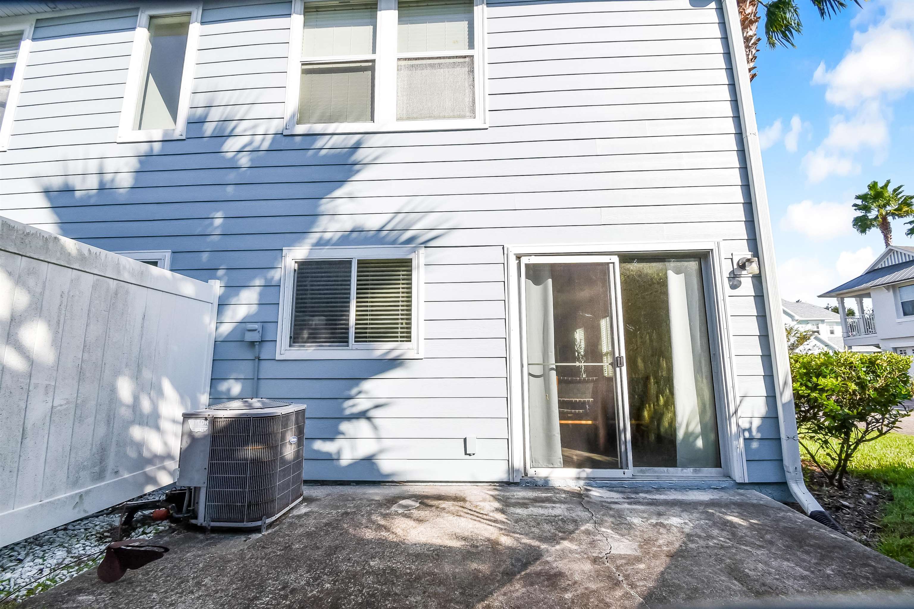 Image 32 of 36 For 323 Islander Circle