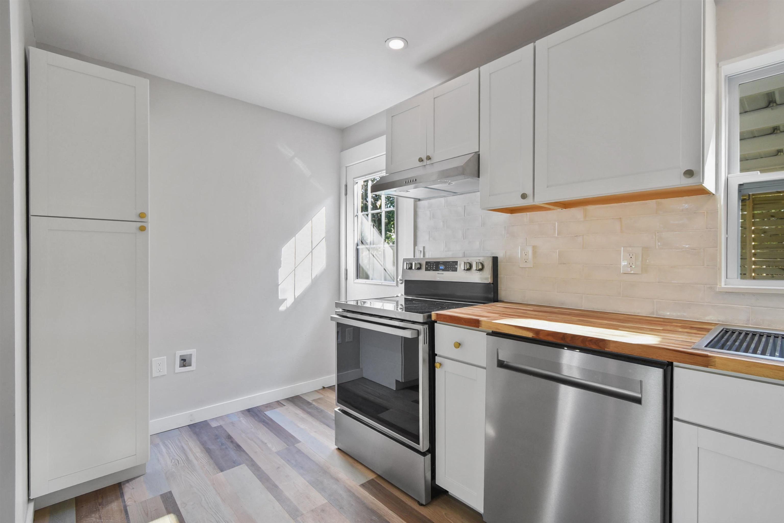 Image 6 of 32 For 2630 Beaverbrook Pl