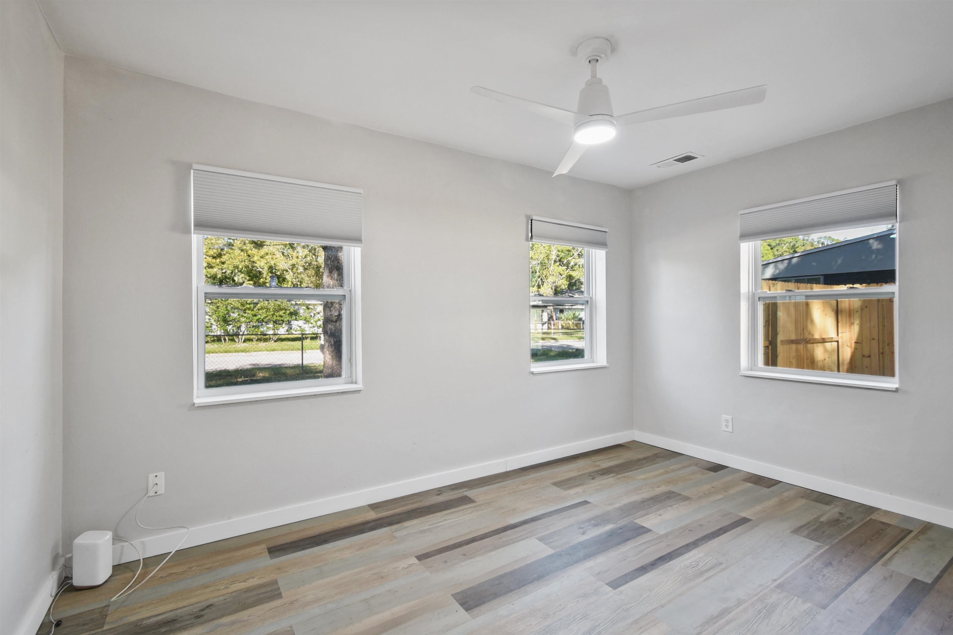 Image 9 of 32 For 2630 Beaverbrook Pl