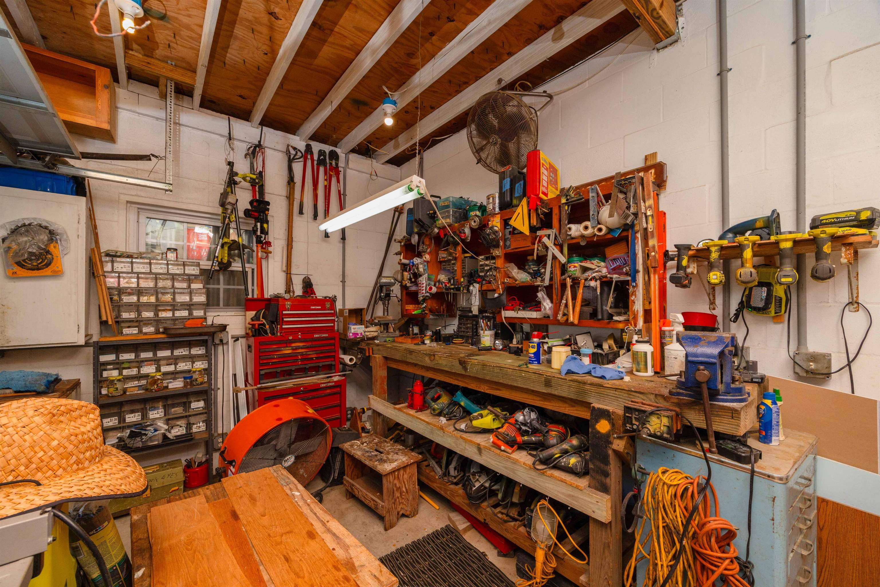 Image 20 of 45 For 124 Inlet Dr