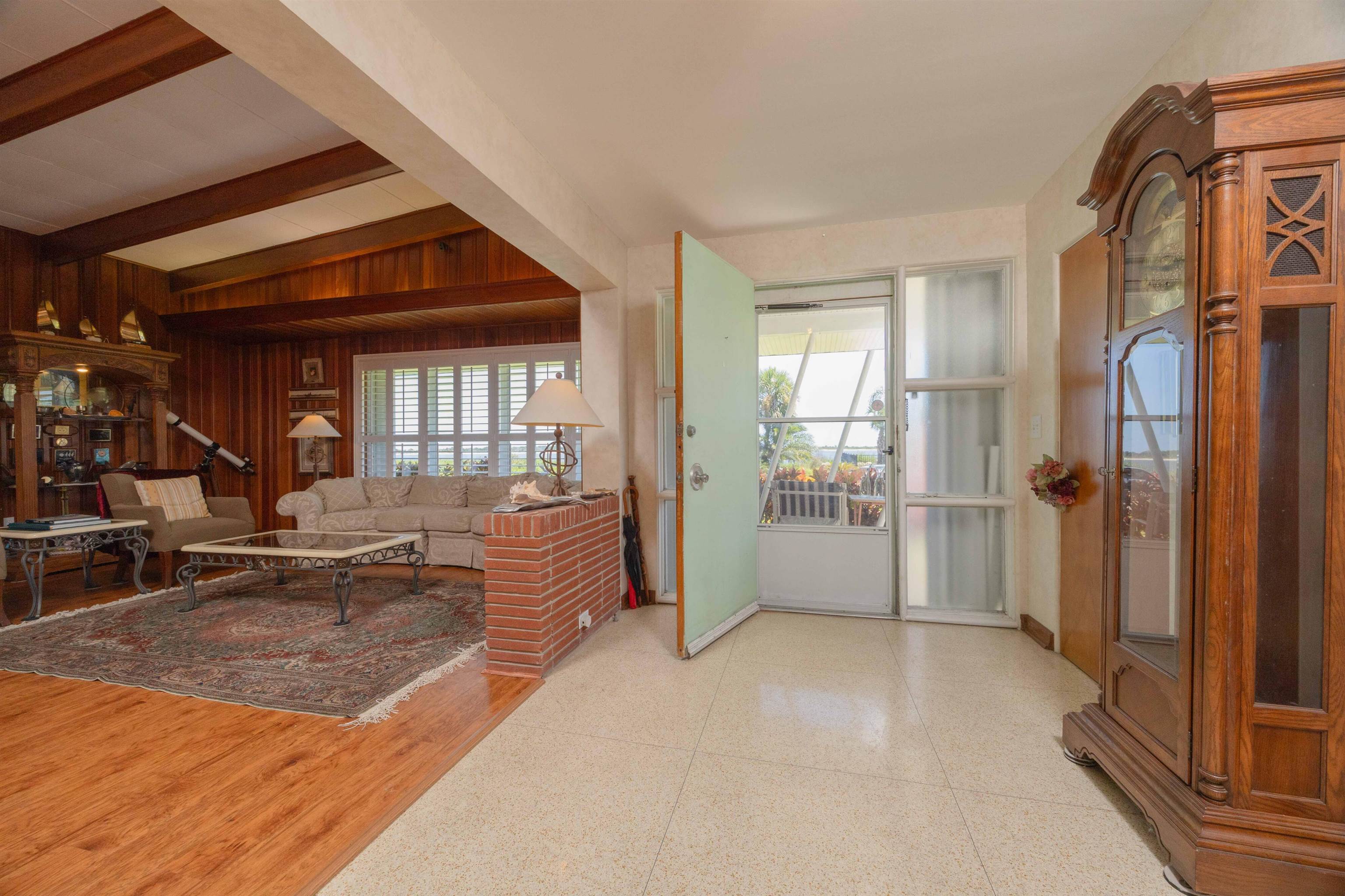 Image 25 of 45 For 124 Inlet Dr