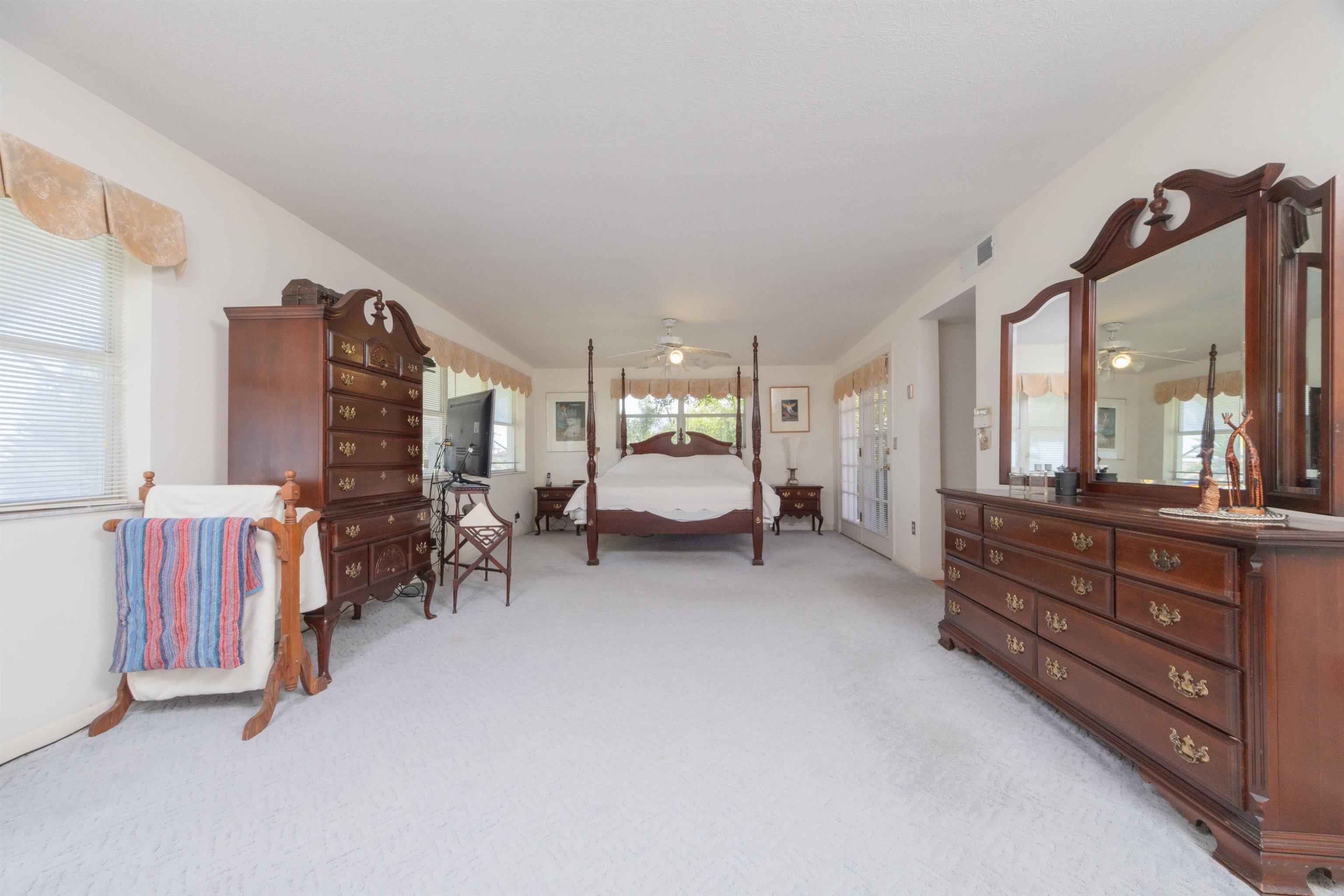 Image 39 of 45 For 124 Inlet Dr