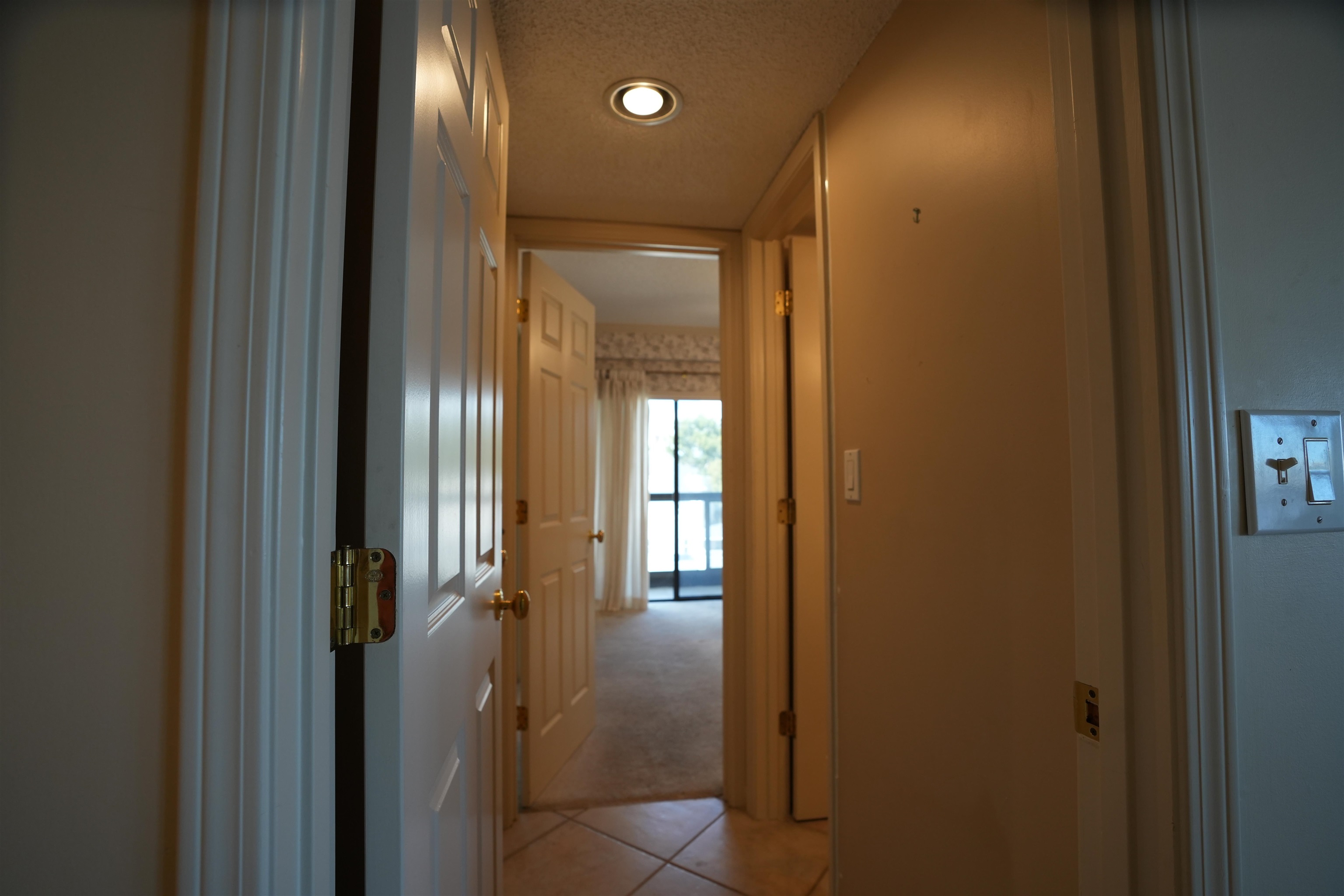 Image 17 of 57 For 505 Lancaster Street  3c