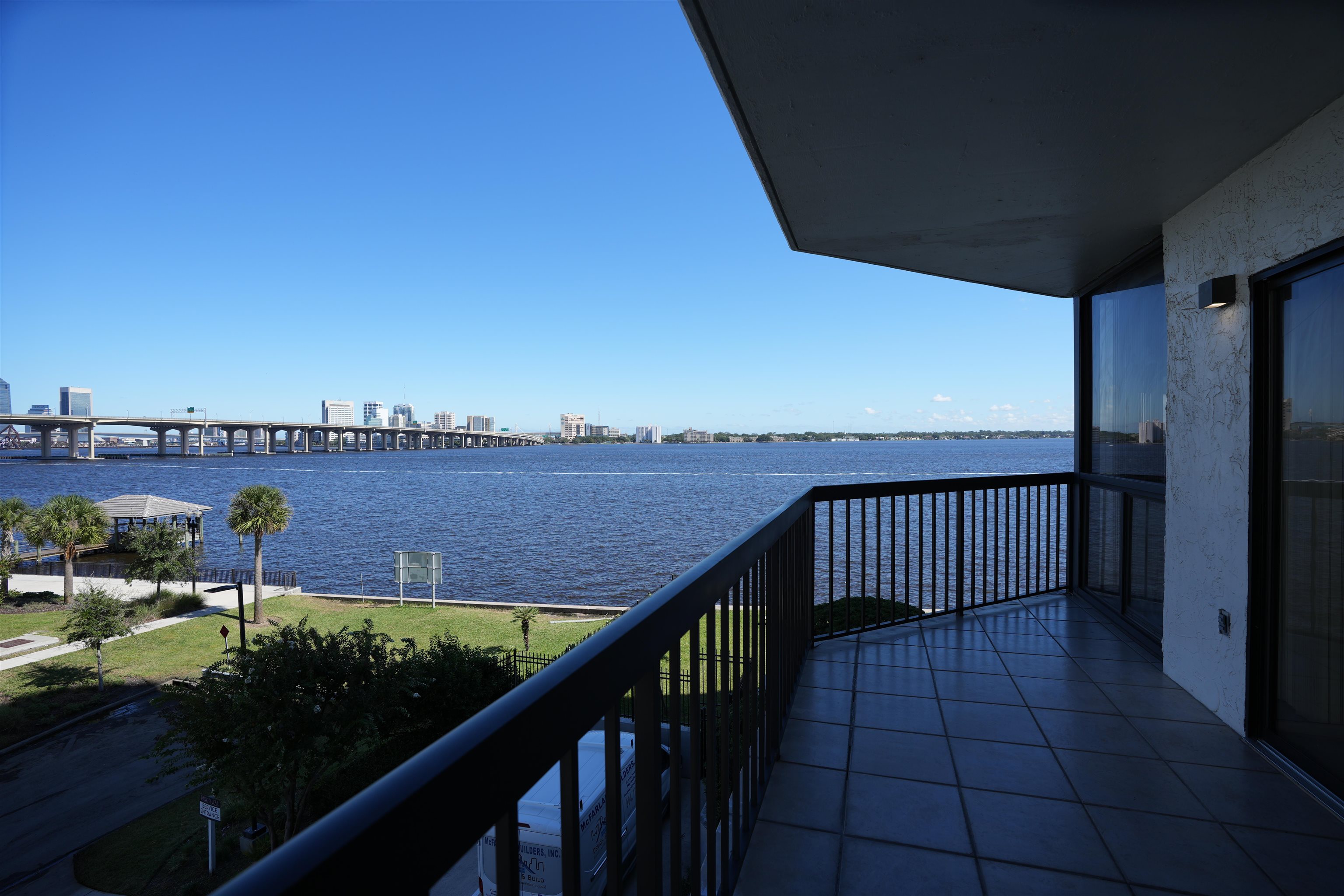 Image 27 of 57 For 505 Lancaster Street  3c