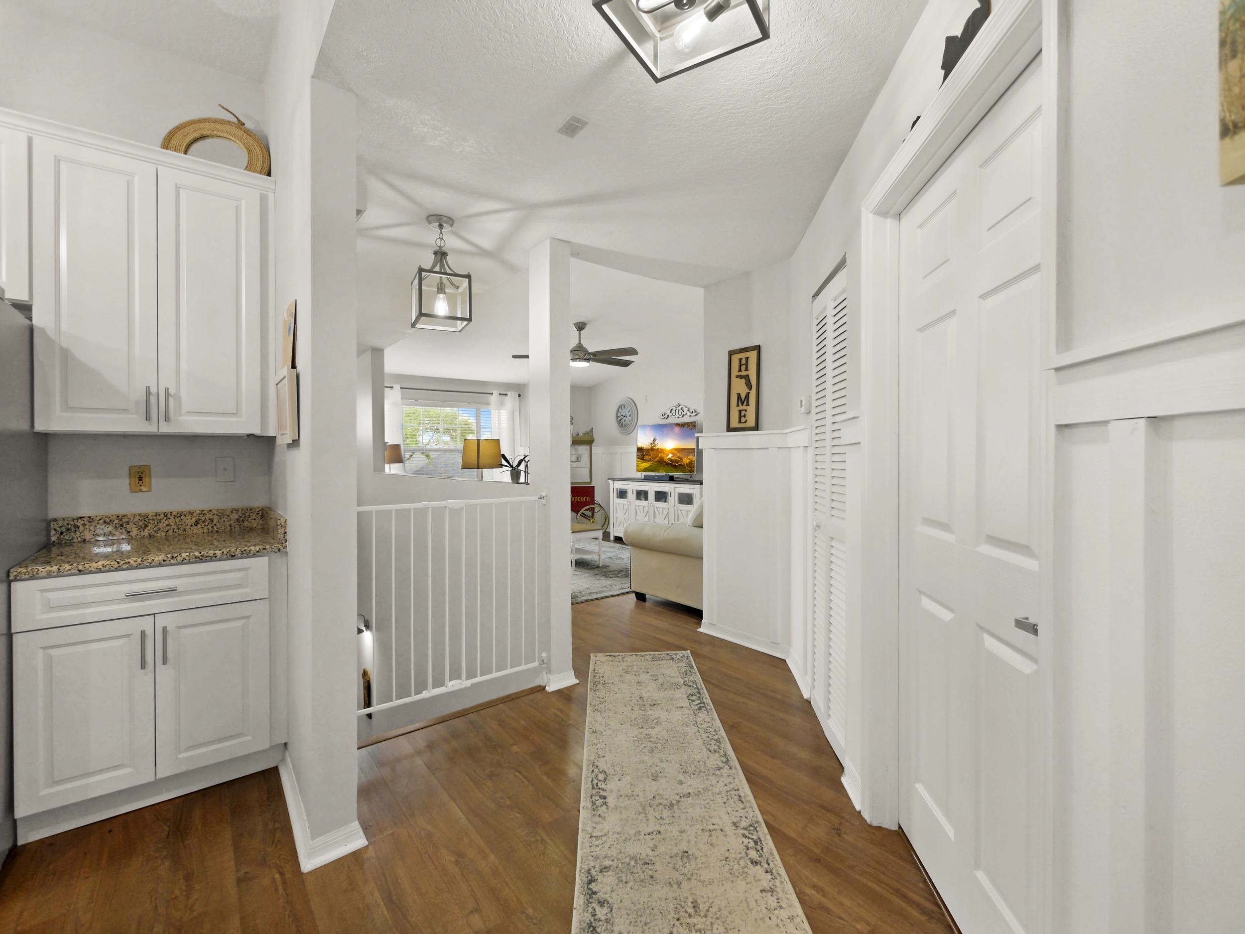 Image 11 of 52 For 35211 Harbour Vista Cir