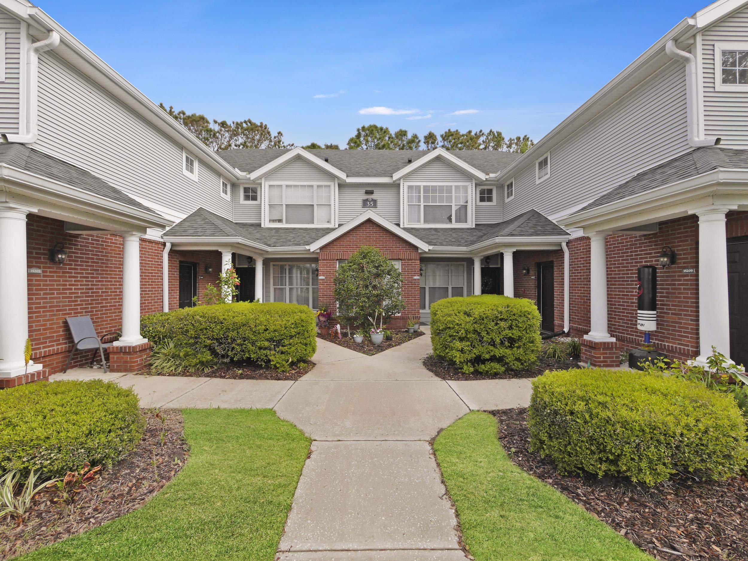 Image 2 of 52 For 35211 Harbour Vista Cir