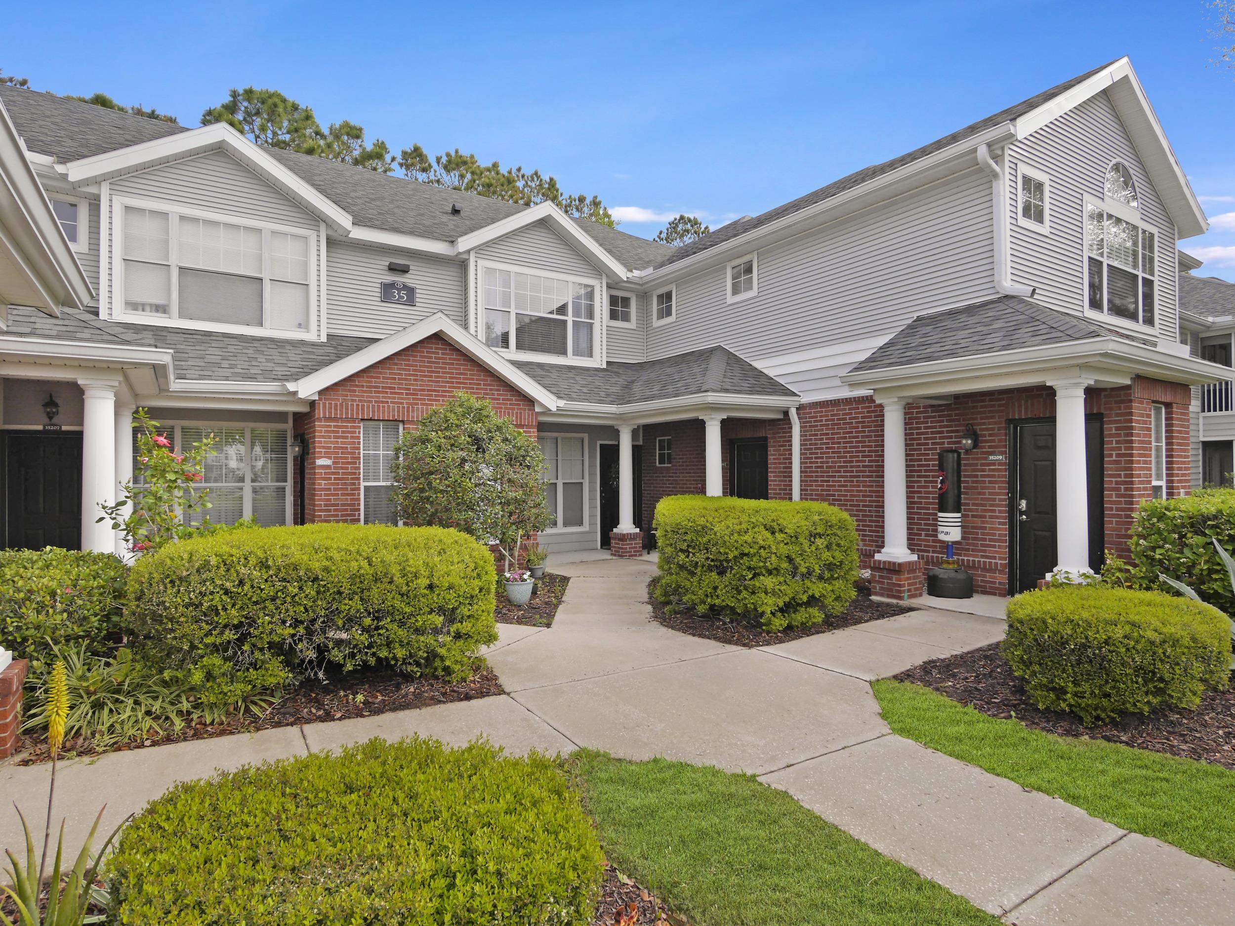 Image 3 of 52 For 35211 Harbour Vista Cir