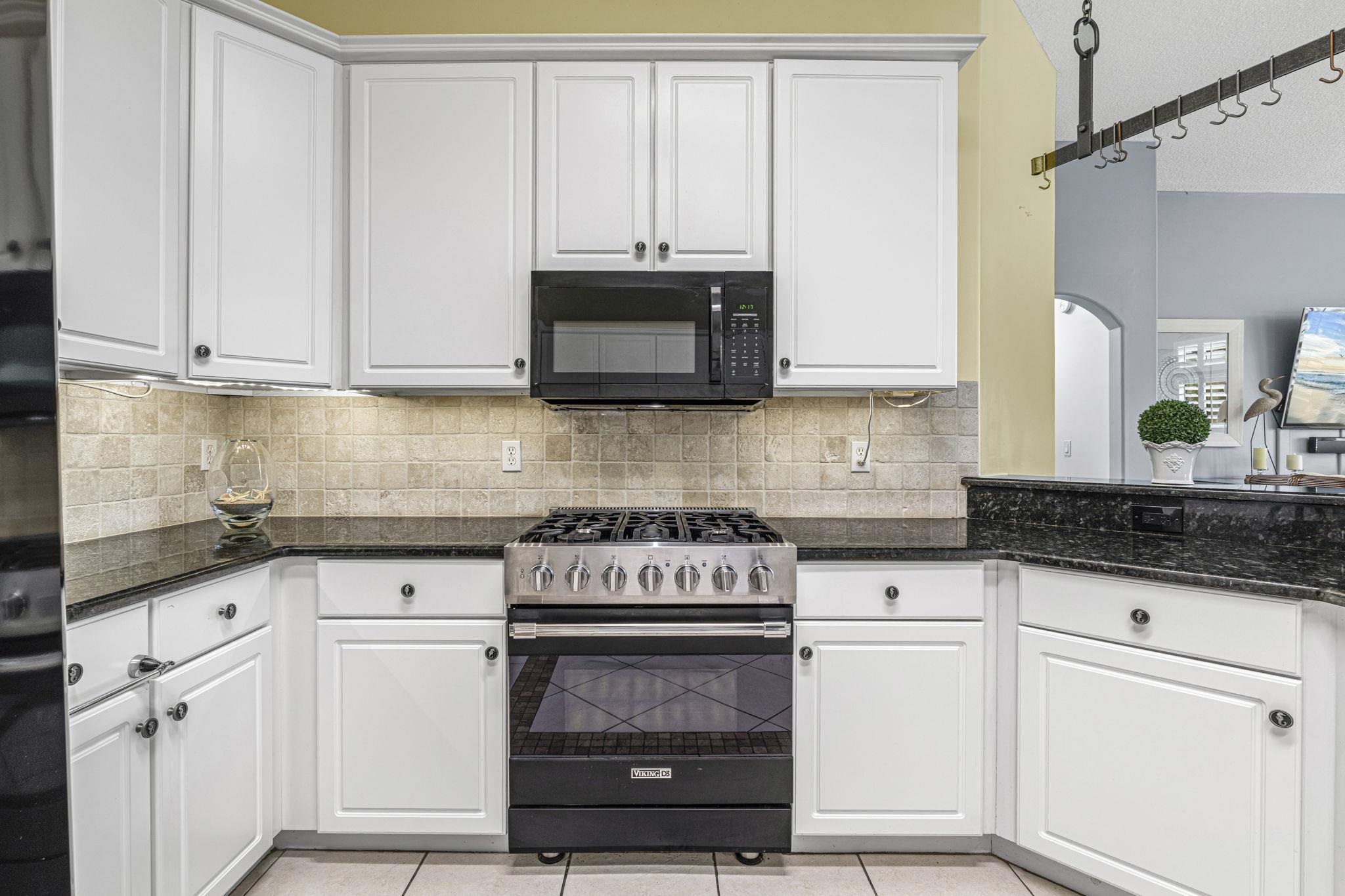 Image 15 of 61 For 304 Coconut Grove Court