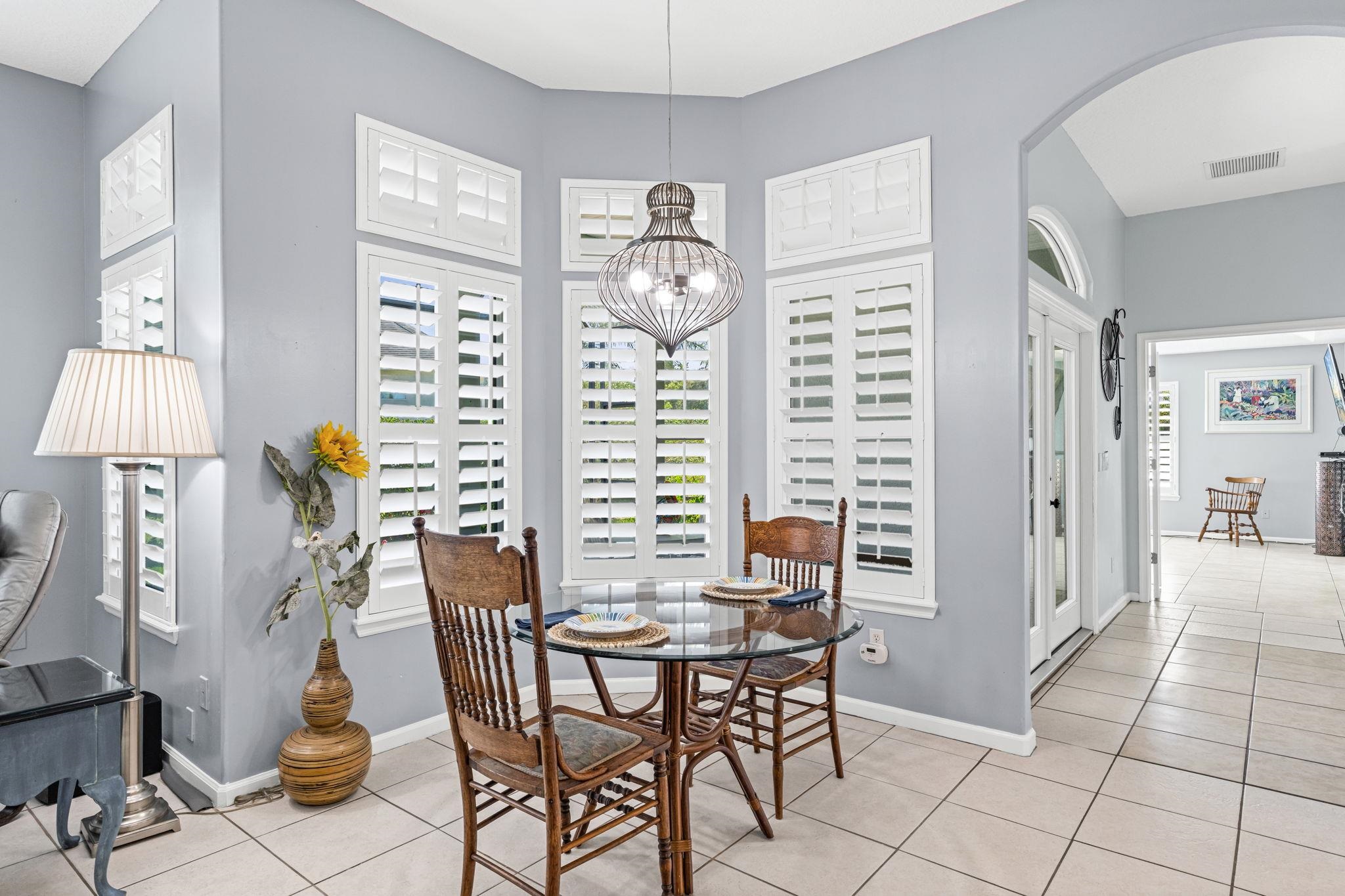 Image 21 of 61 For 304 Coconut Grove Court