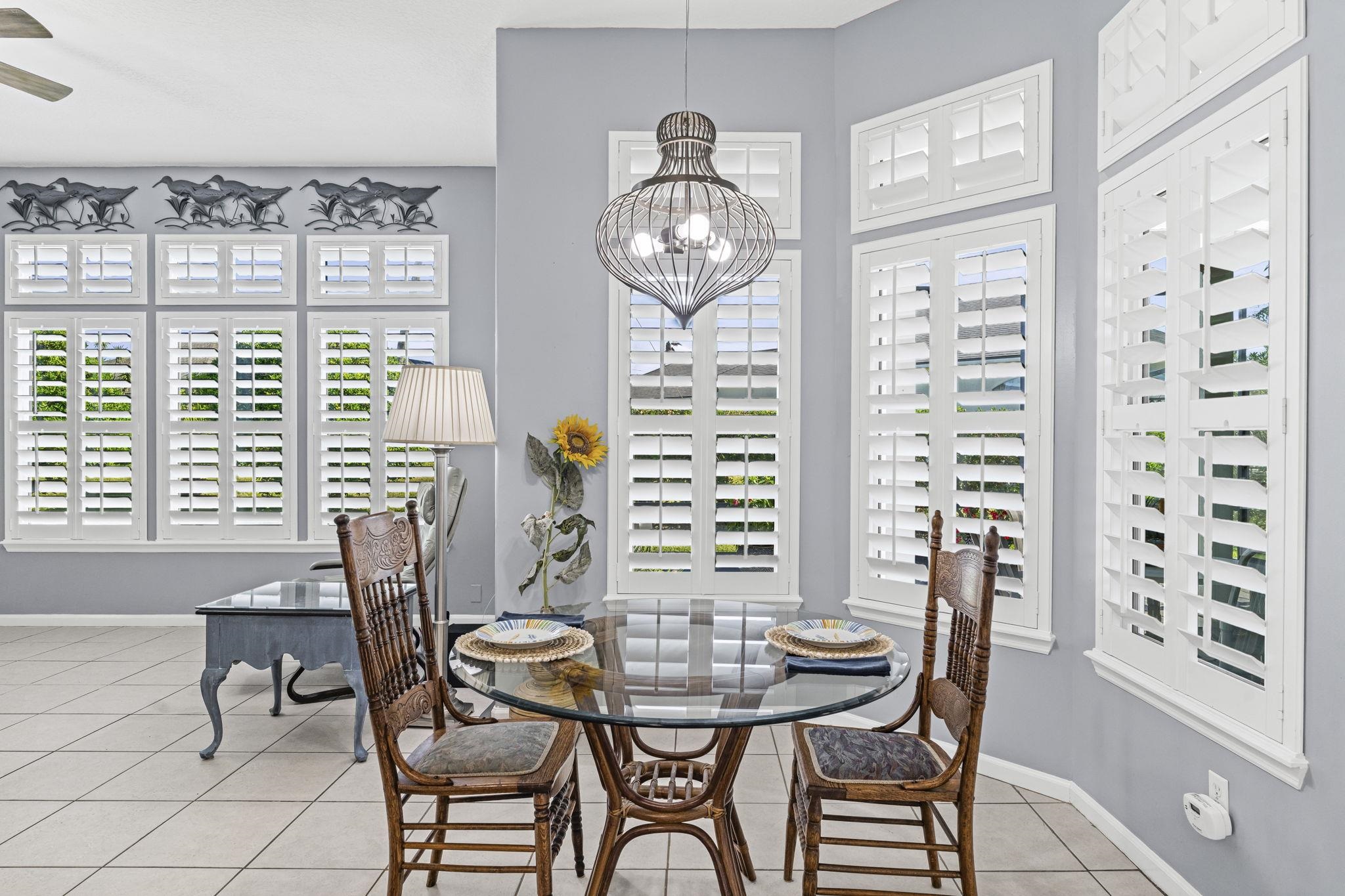 Image 22 of 61 For 304 Coconut Grove Court