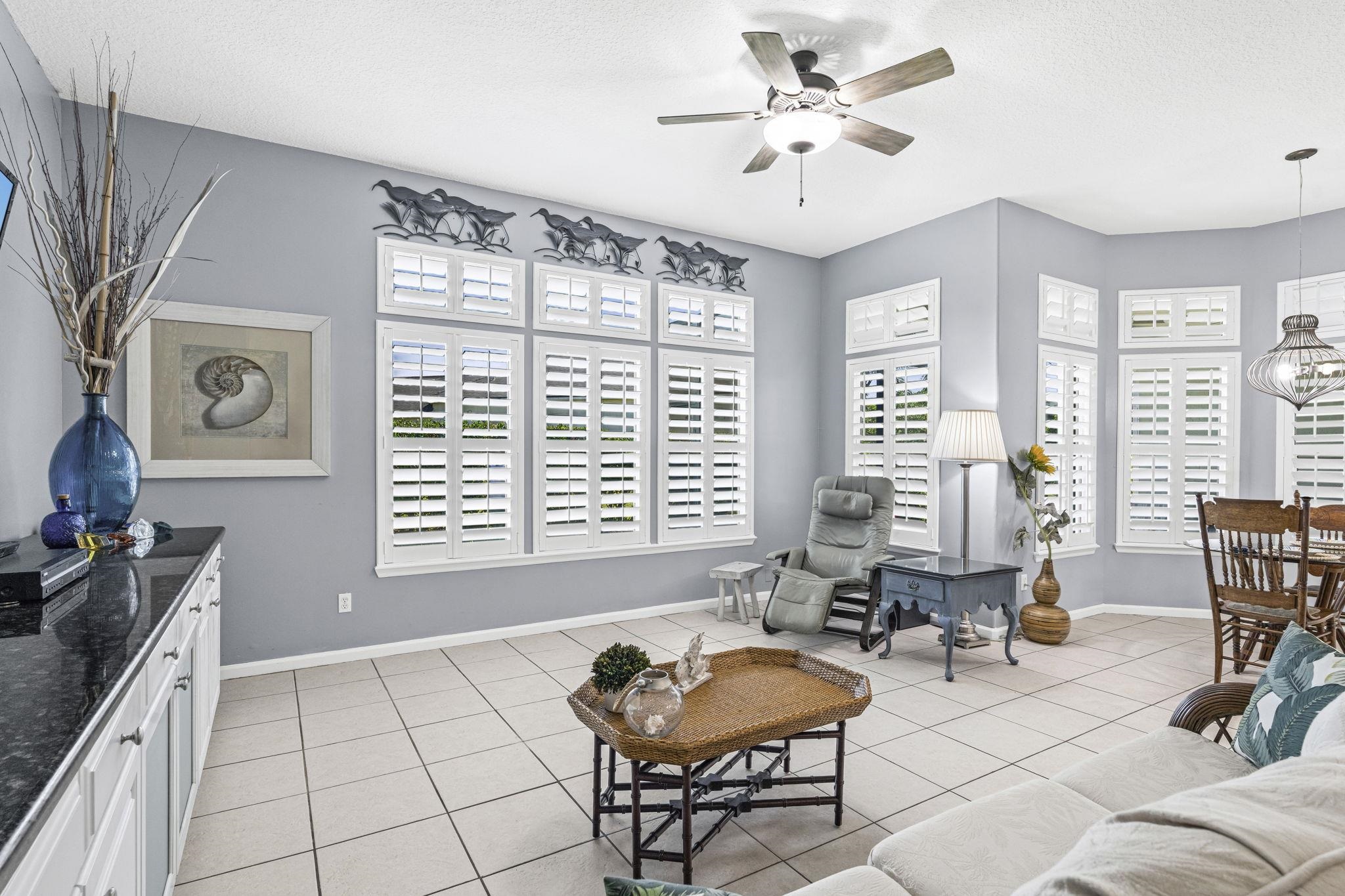 Image 26 of 61 For 304 Coconut Grove Court