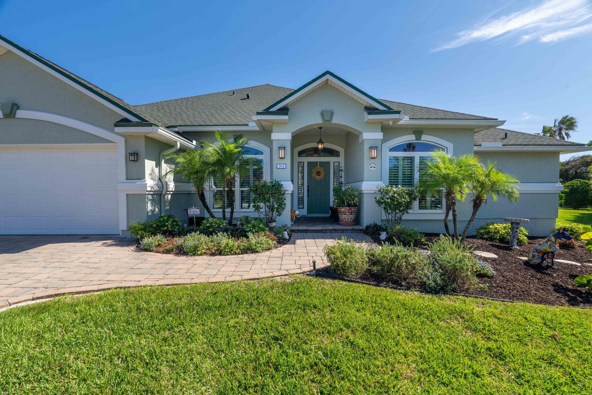 Image 3 of 61 For 304 Coconut Grove Court