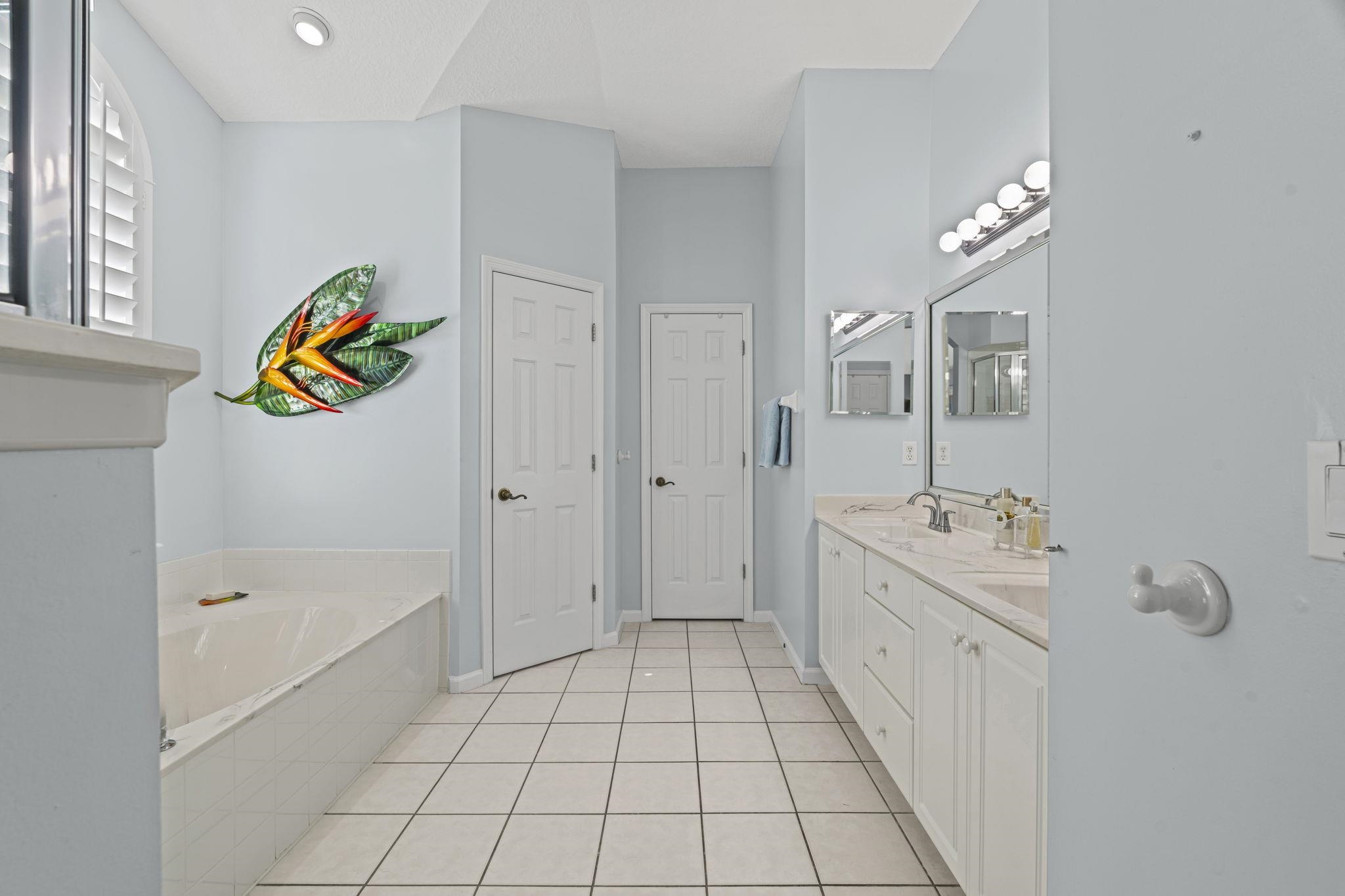 Image 31 of 61 For 304 Coconut Grove Court