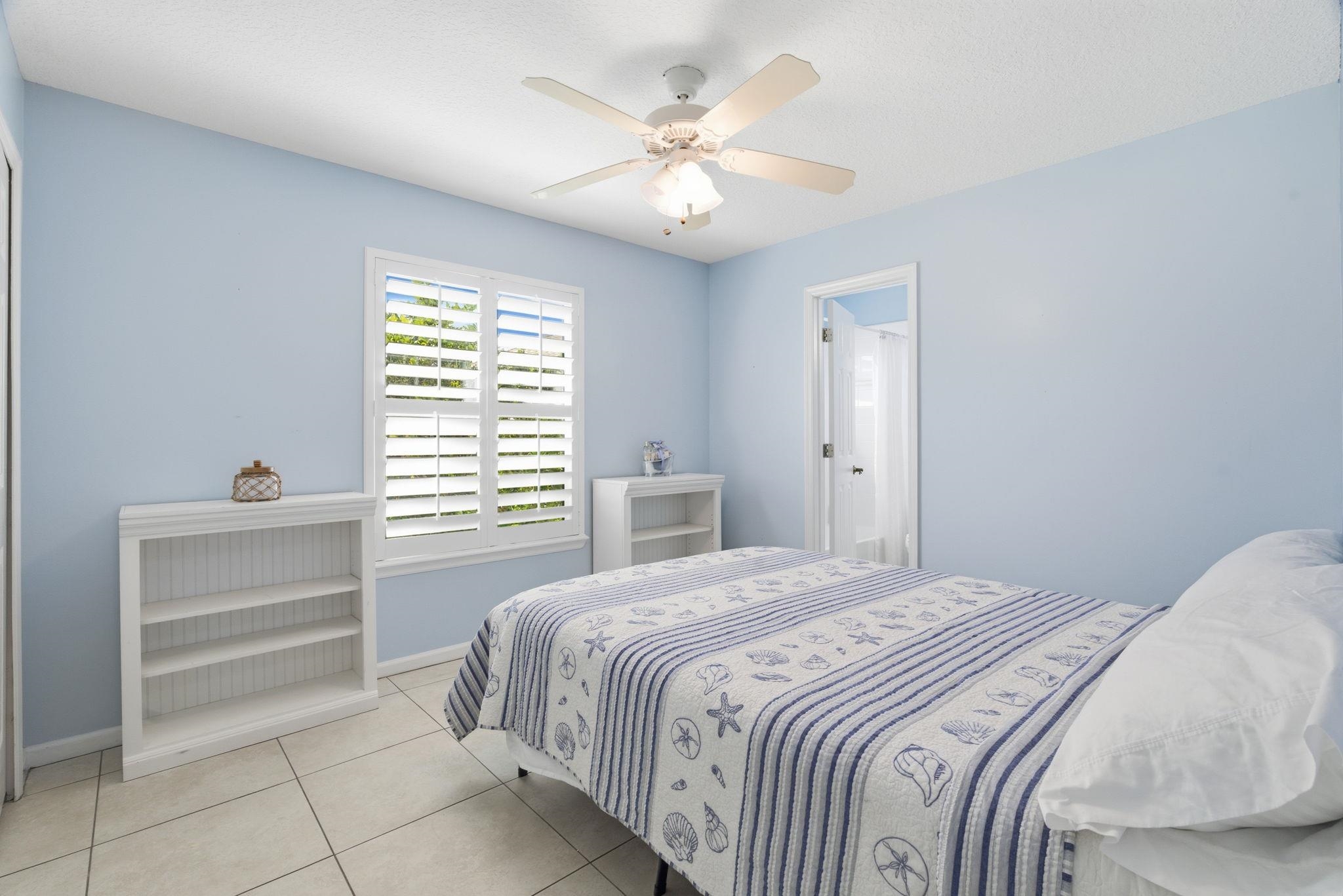 Image 34 of 61 For 304 Coconut Grove Court