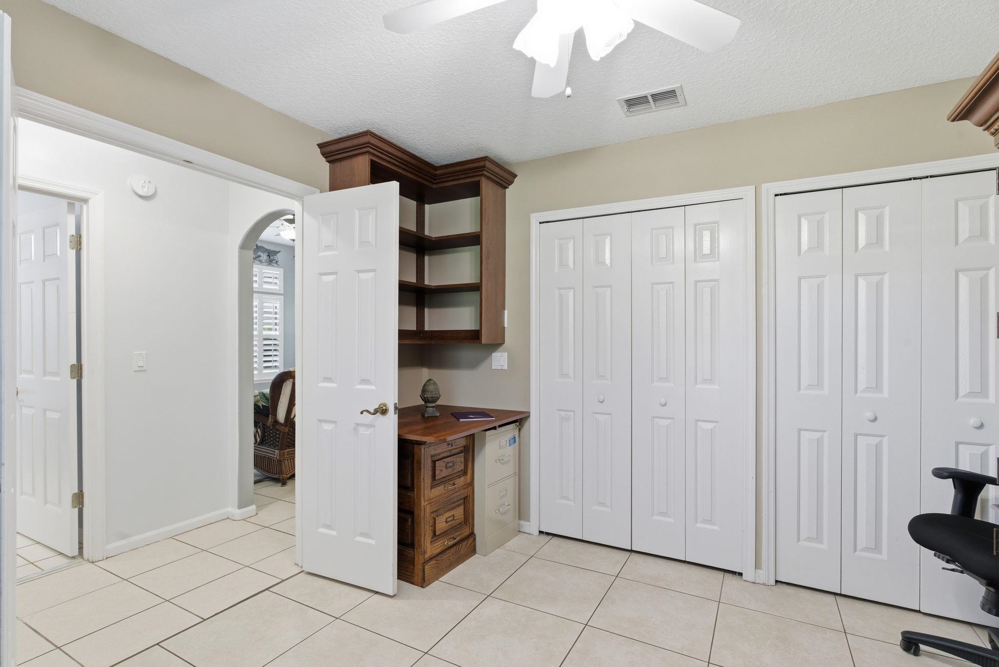 Image 37 of 61 For 304 Coconut Grove Court