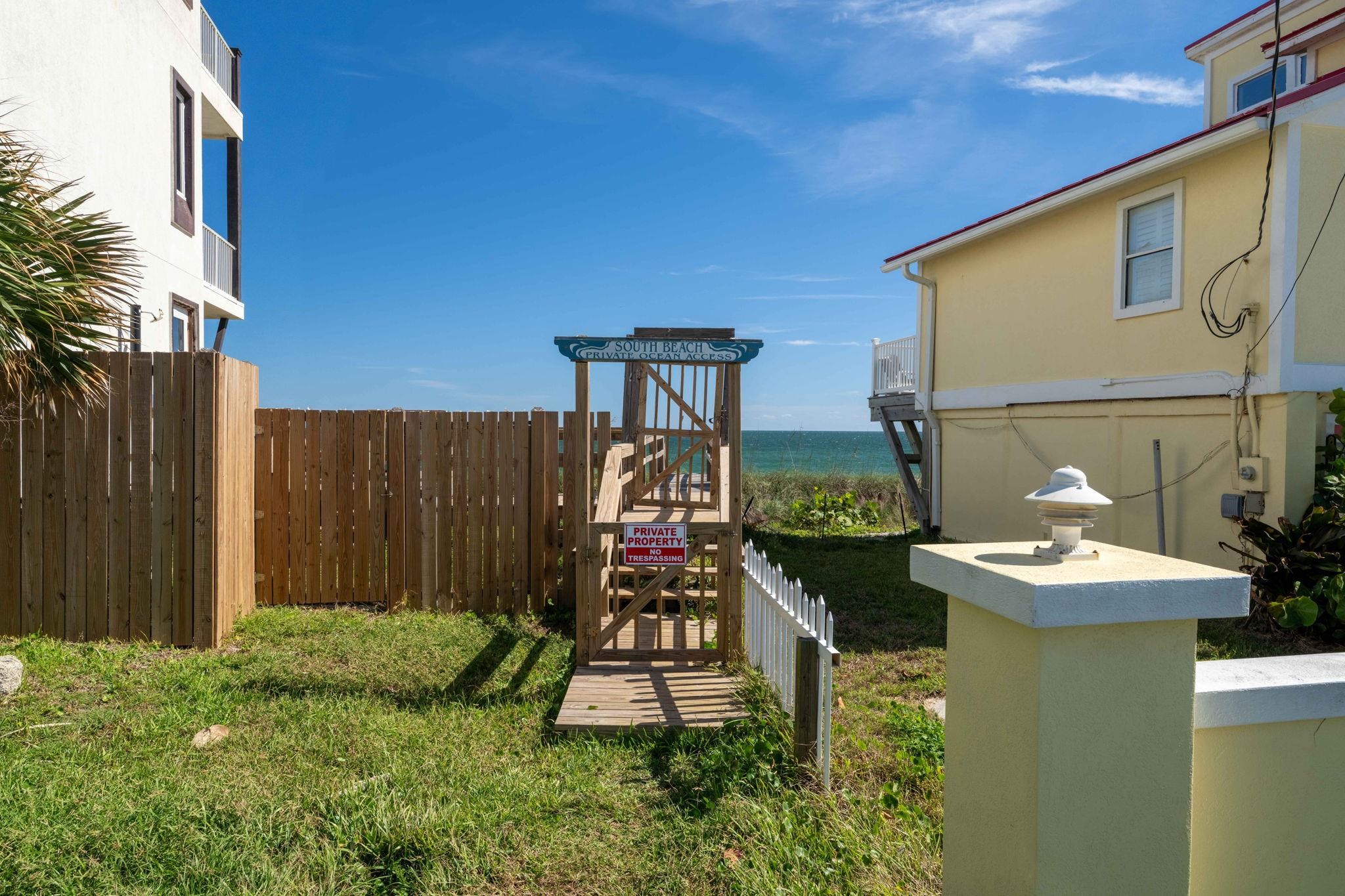 Image 54 of 61 For 304 Coconut Grove Court