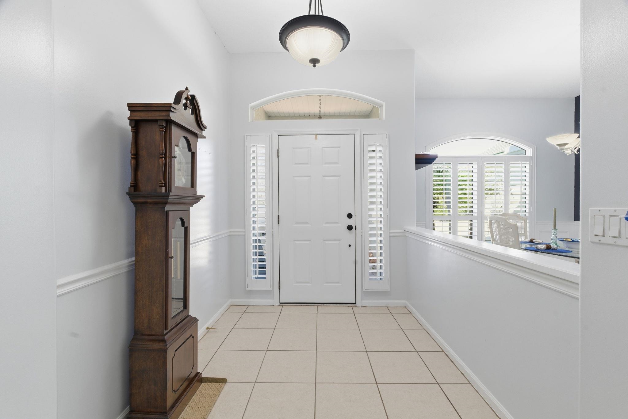 Image 6 of 61 For 304 Coconut Grove Court