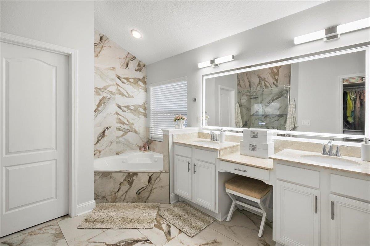 Image 30 of 64 For 501 E Kings College Drive