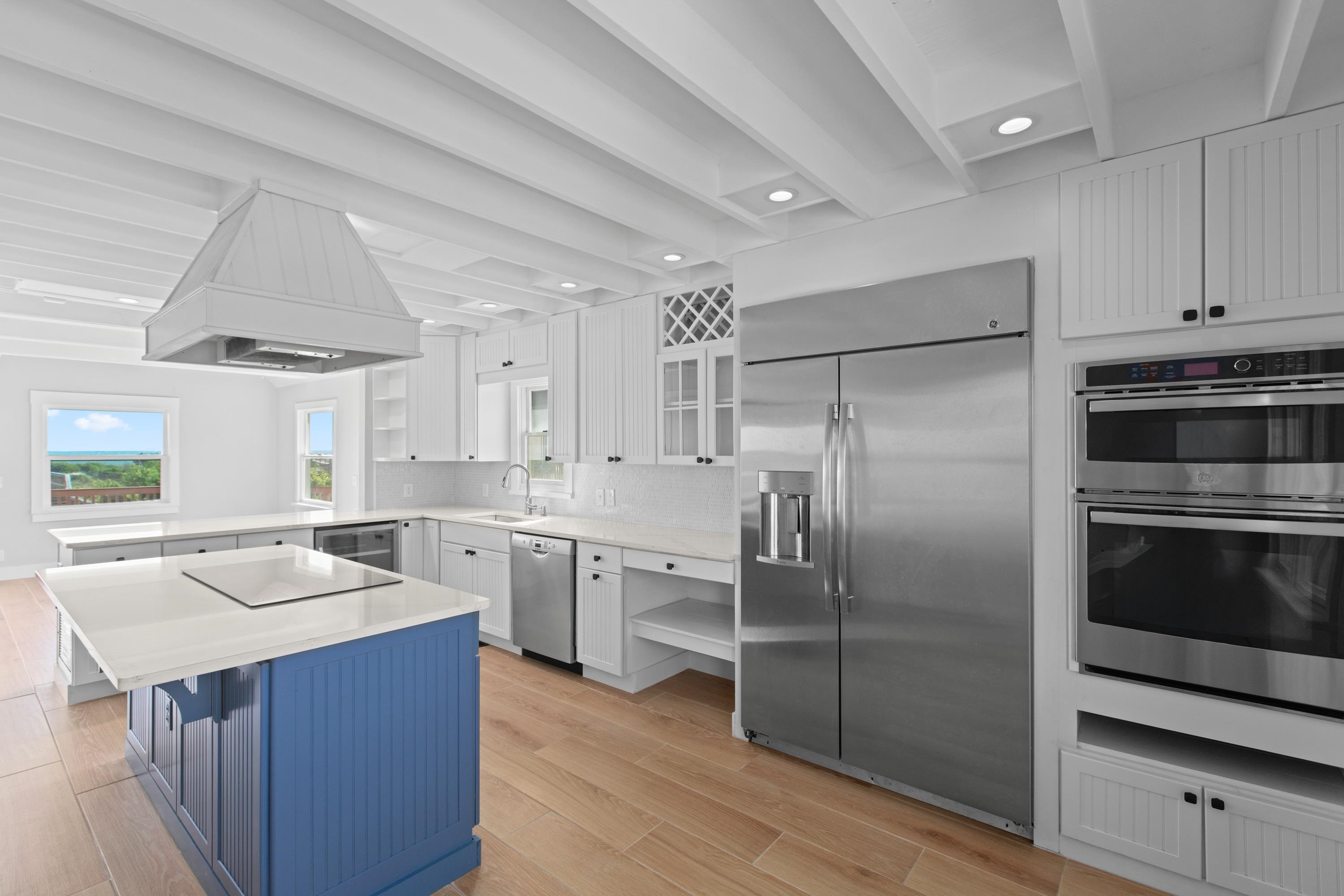 Image 4 of 100 For 5336 Atlantic View