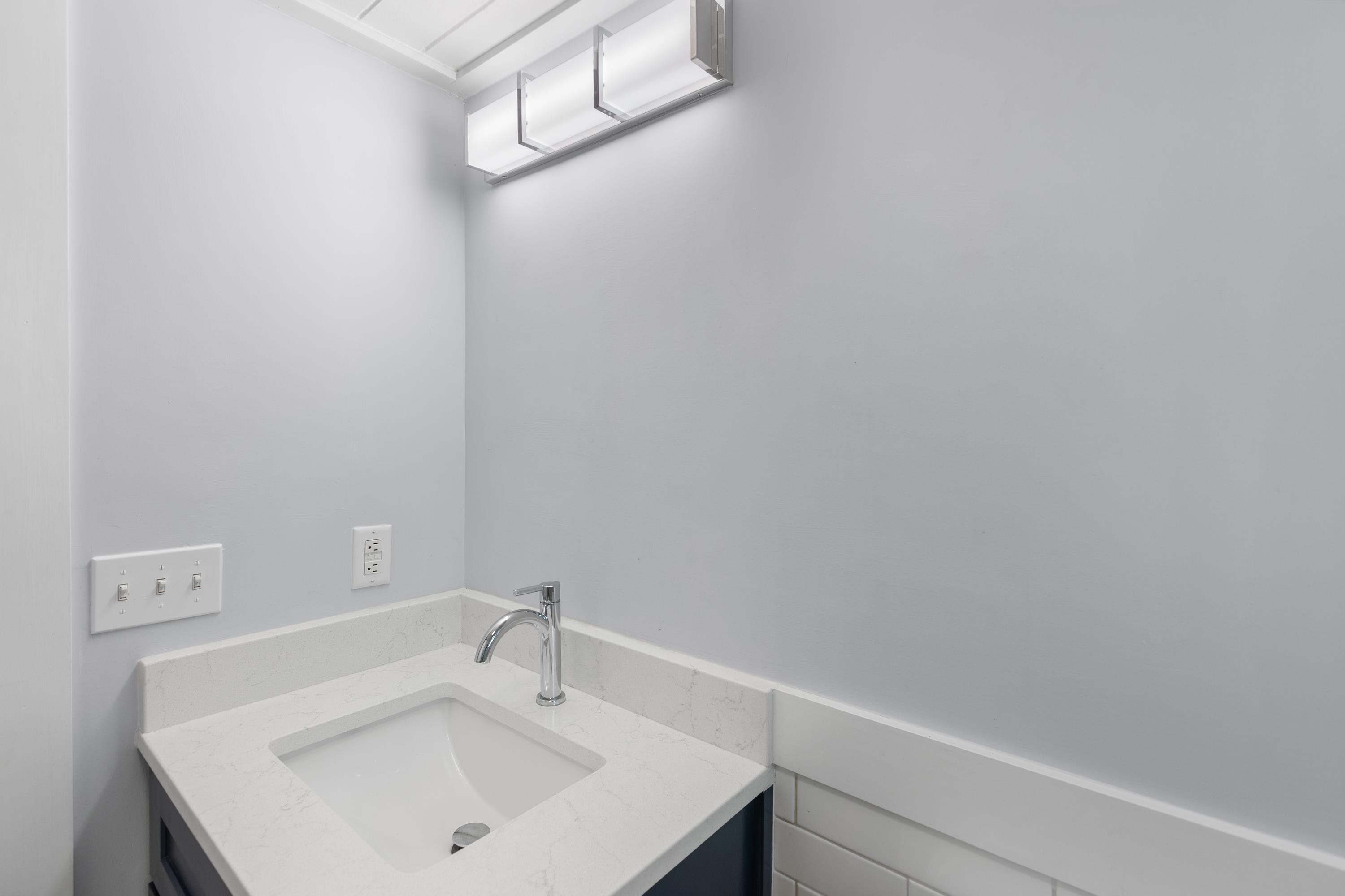 Image 63 of 100 For 5336 Atlantic View