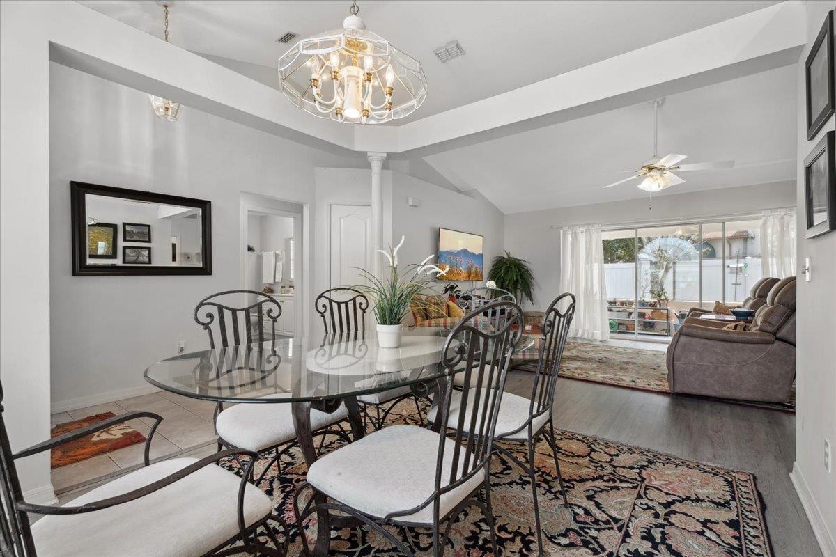 Image 10 of 25 For 60 Anastasia Lakes Dr