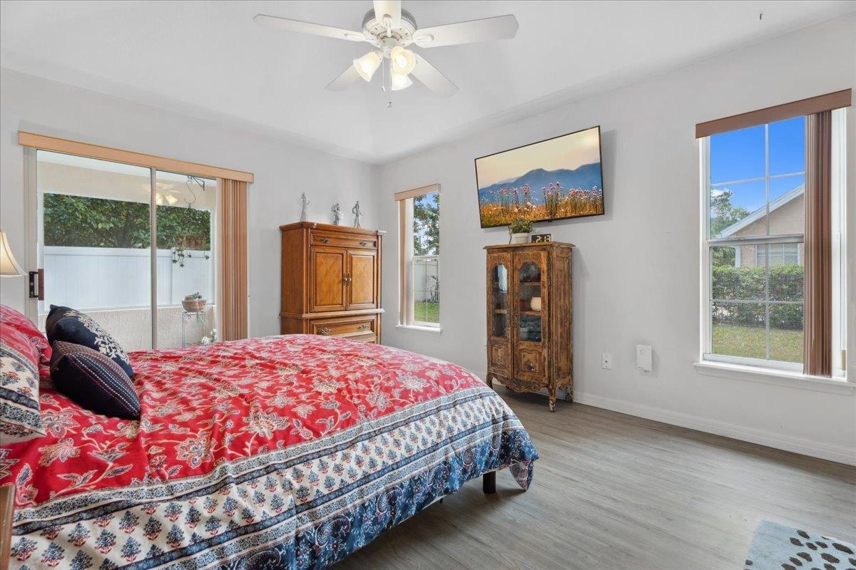 Image 15 of 25 For 60 Anastasia Lakes Dr