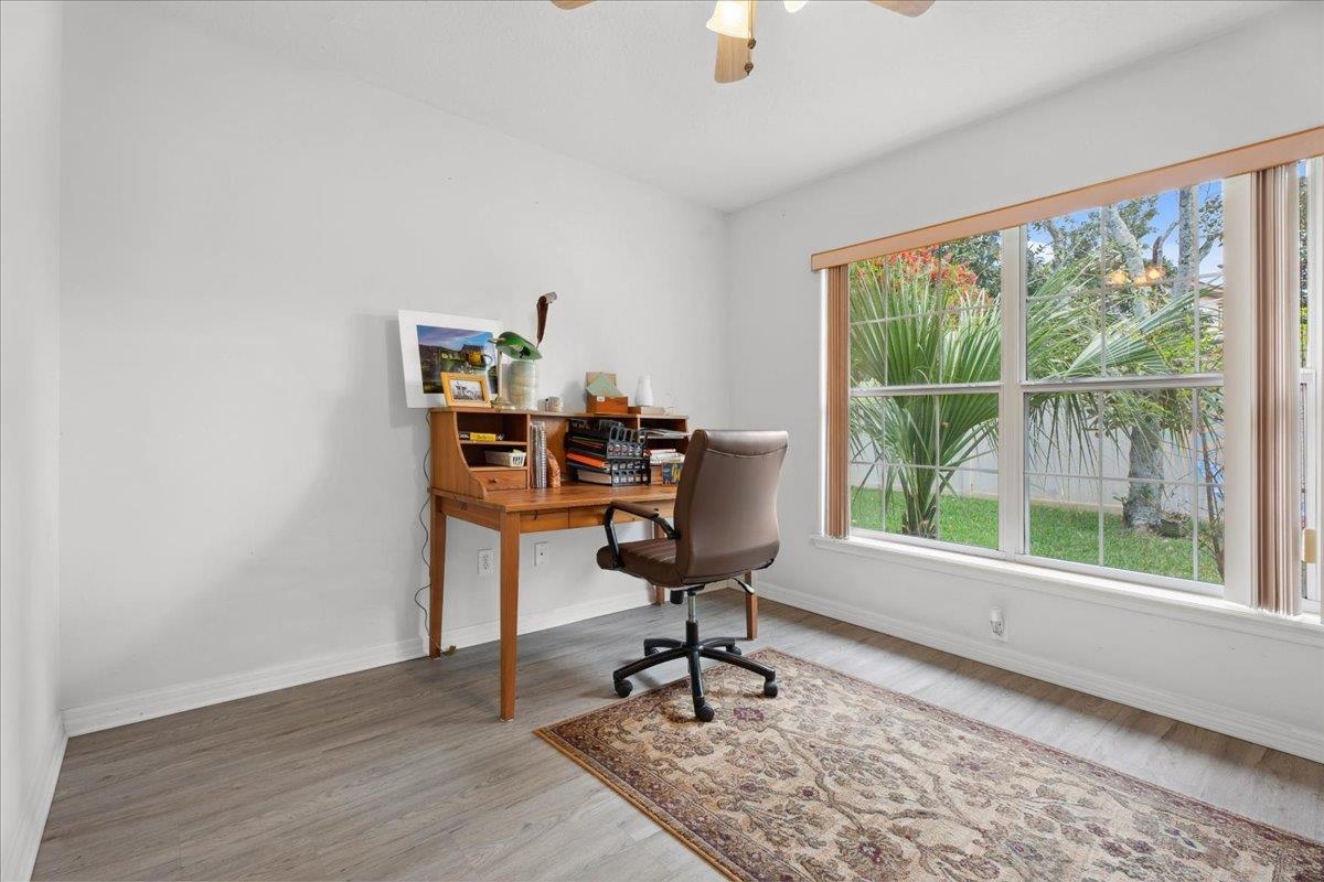 Image 17 of 25 For 60 Anastasia Lakes Dr