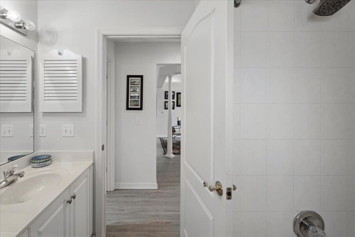 Image 19 of 25 For 60 Anastasia Lakes Dr